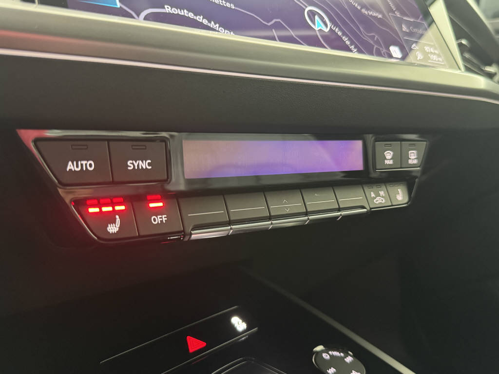 AUDI Q4 e-tron 45 quattro-image-19