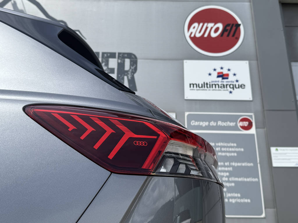 AUDI Q4 e-tron 45 quattro-image-10