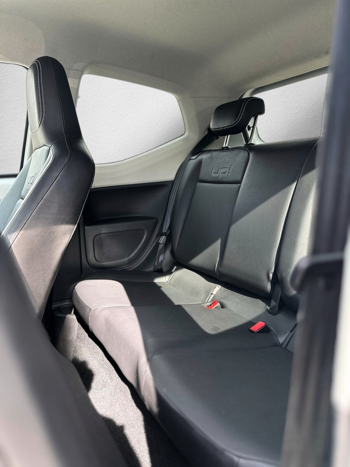 VW Up 1.0 BMT white up-image-13