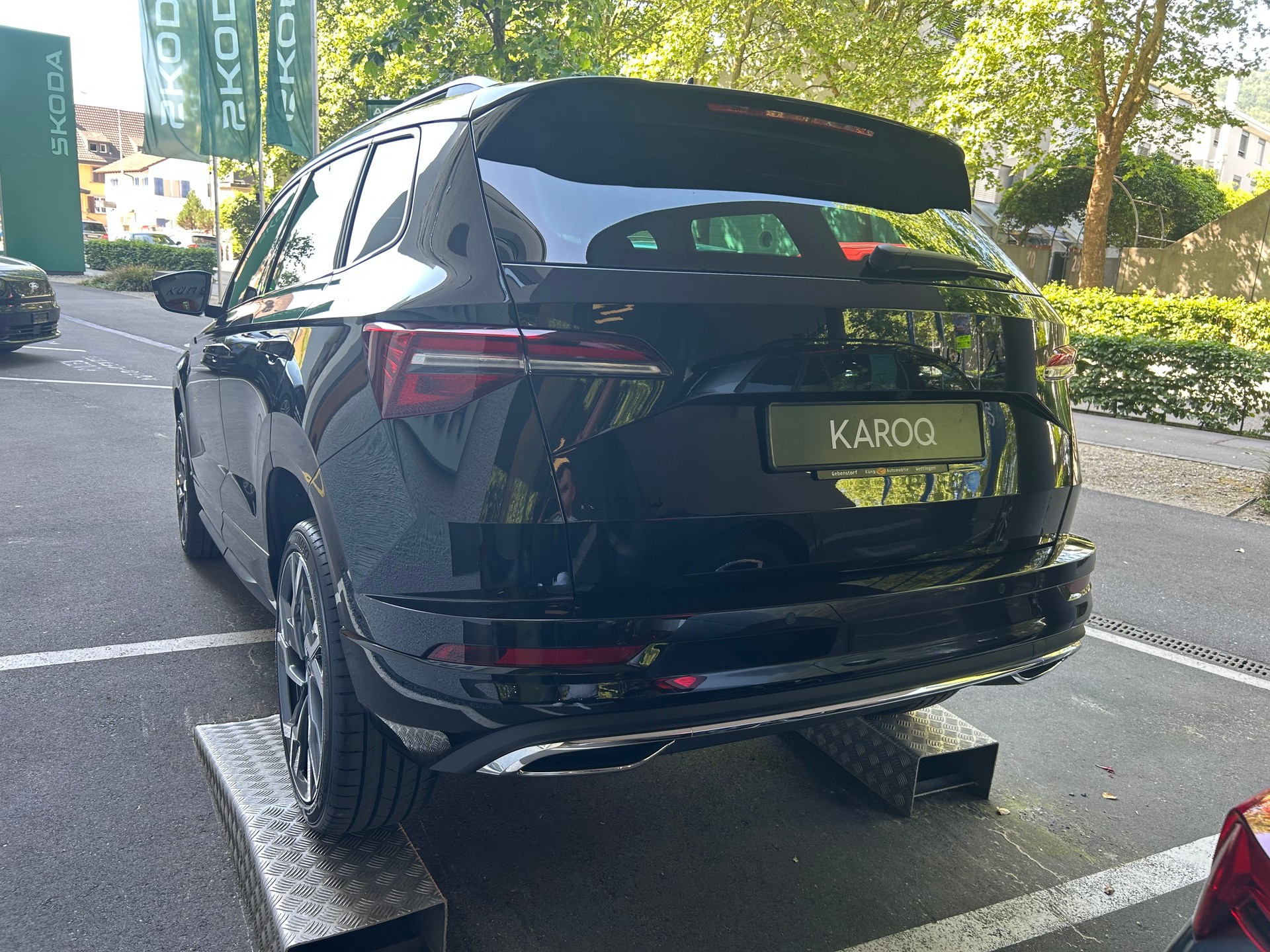 SKODA Karoq 1.5 TSI SportLine DSG-showroom-element-3