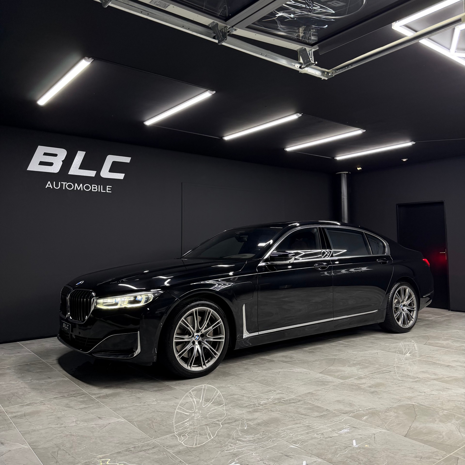 BMW 745Le xDrive Steptronic