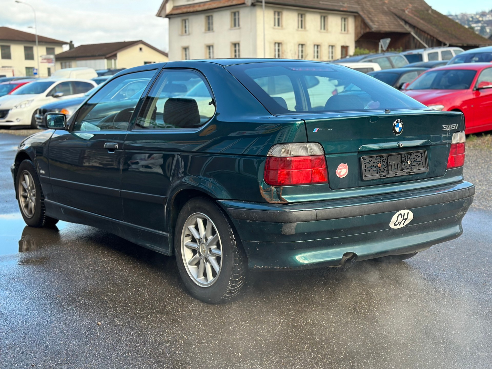 BMW 316i Compact-image-4