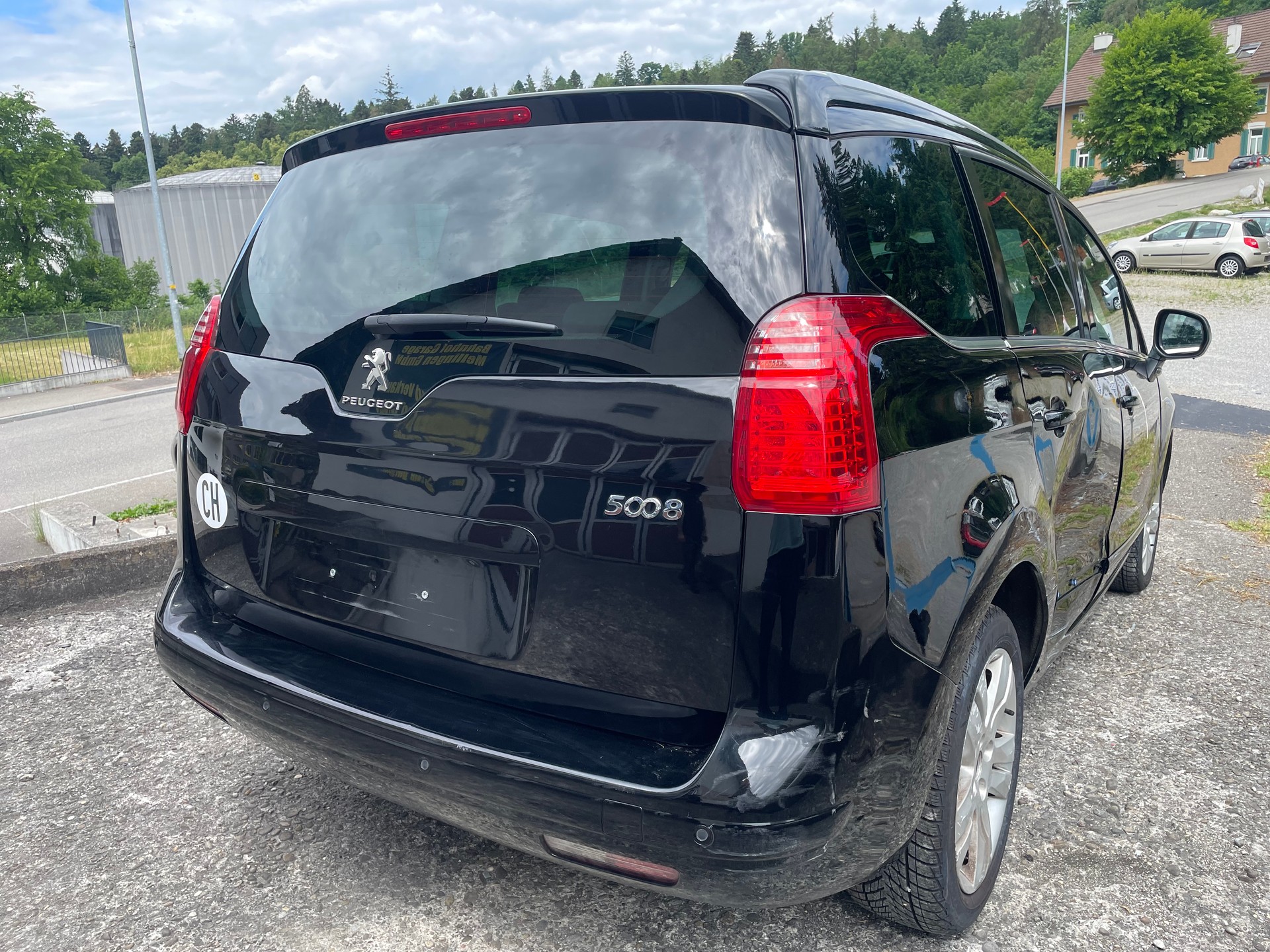 PEUGEOT 5008 1.6 THP Sensation Tiptronic-image-3