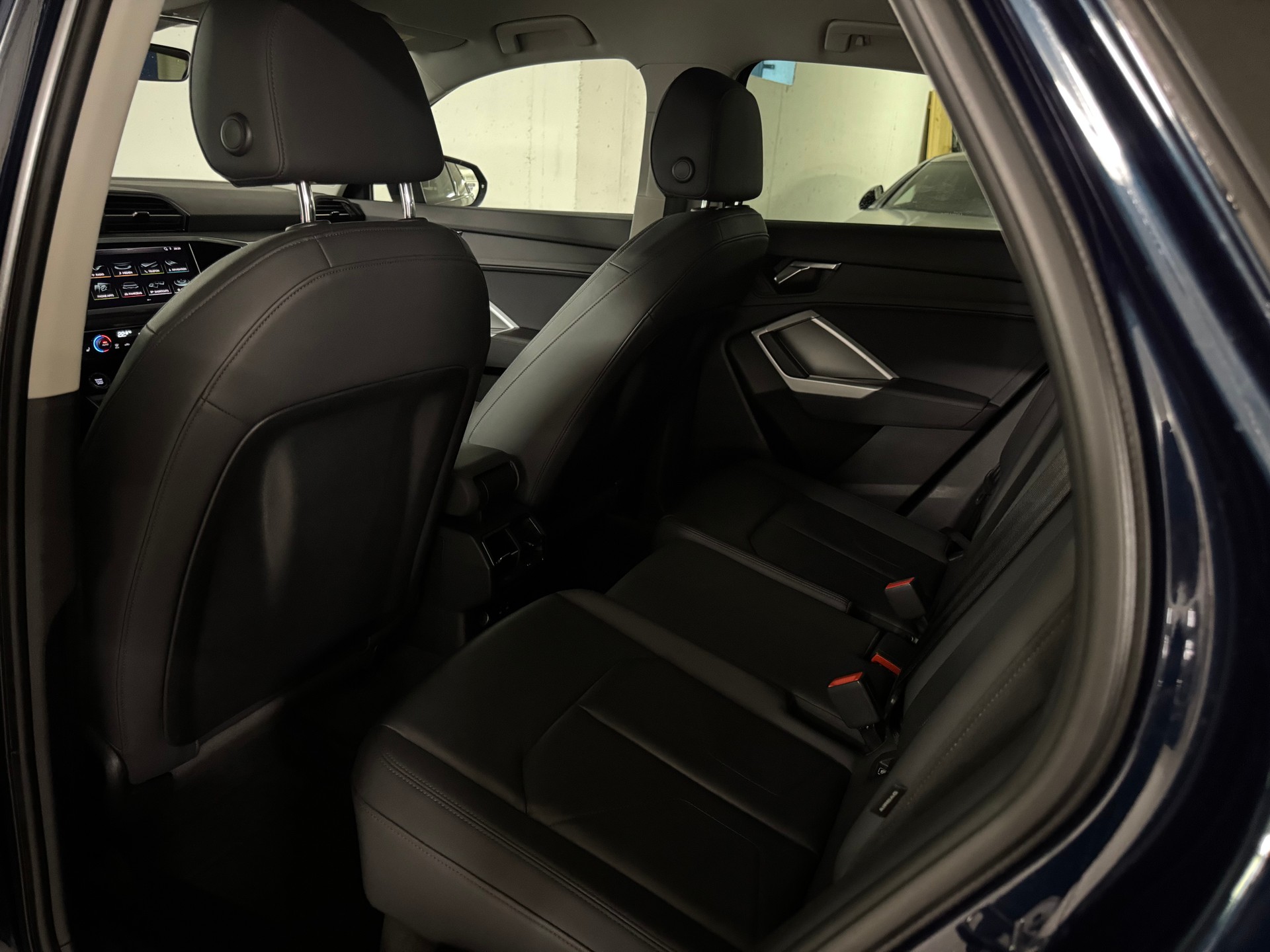 AUDI Q3 Sportback 45 TFSI quattro S-tronic mit AHK-image-14