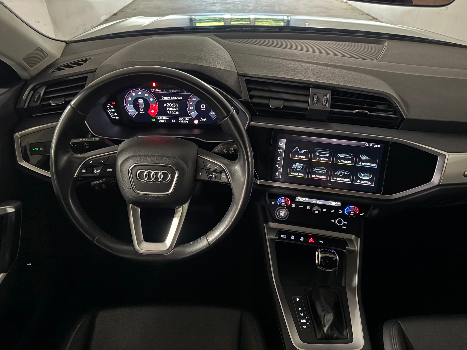 AUDI Q3 Sportback 45 TFSI quattro S-tronic mit AHK-image-12