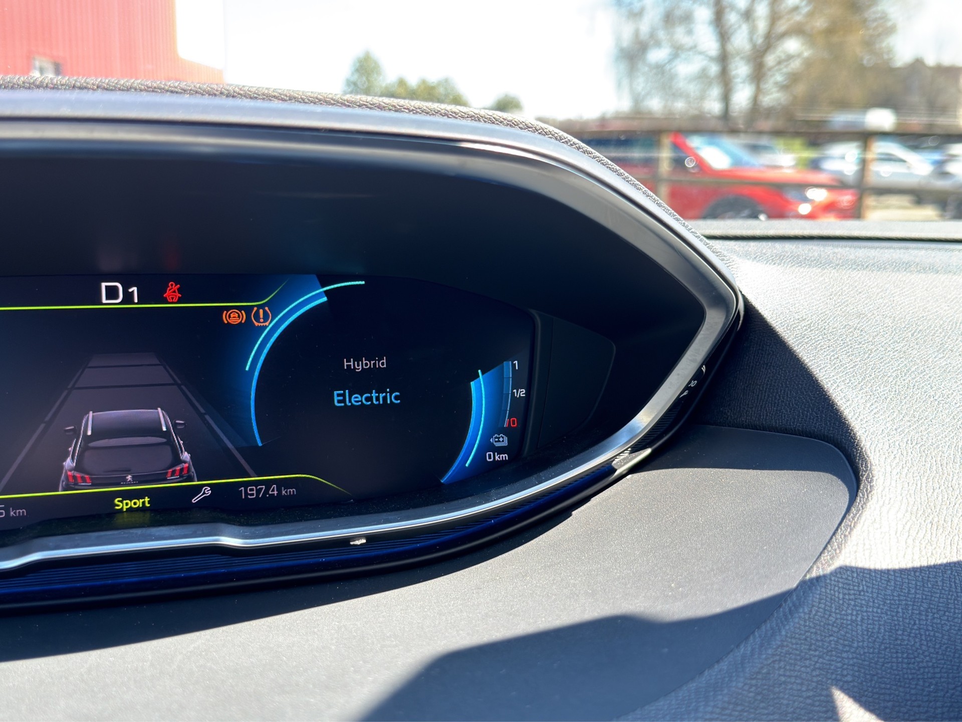 PEUGEOT 2008 1.2 Hybrid 145 Style-image-44