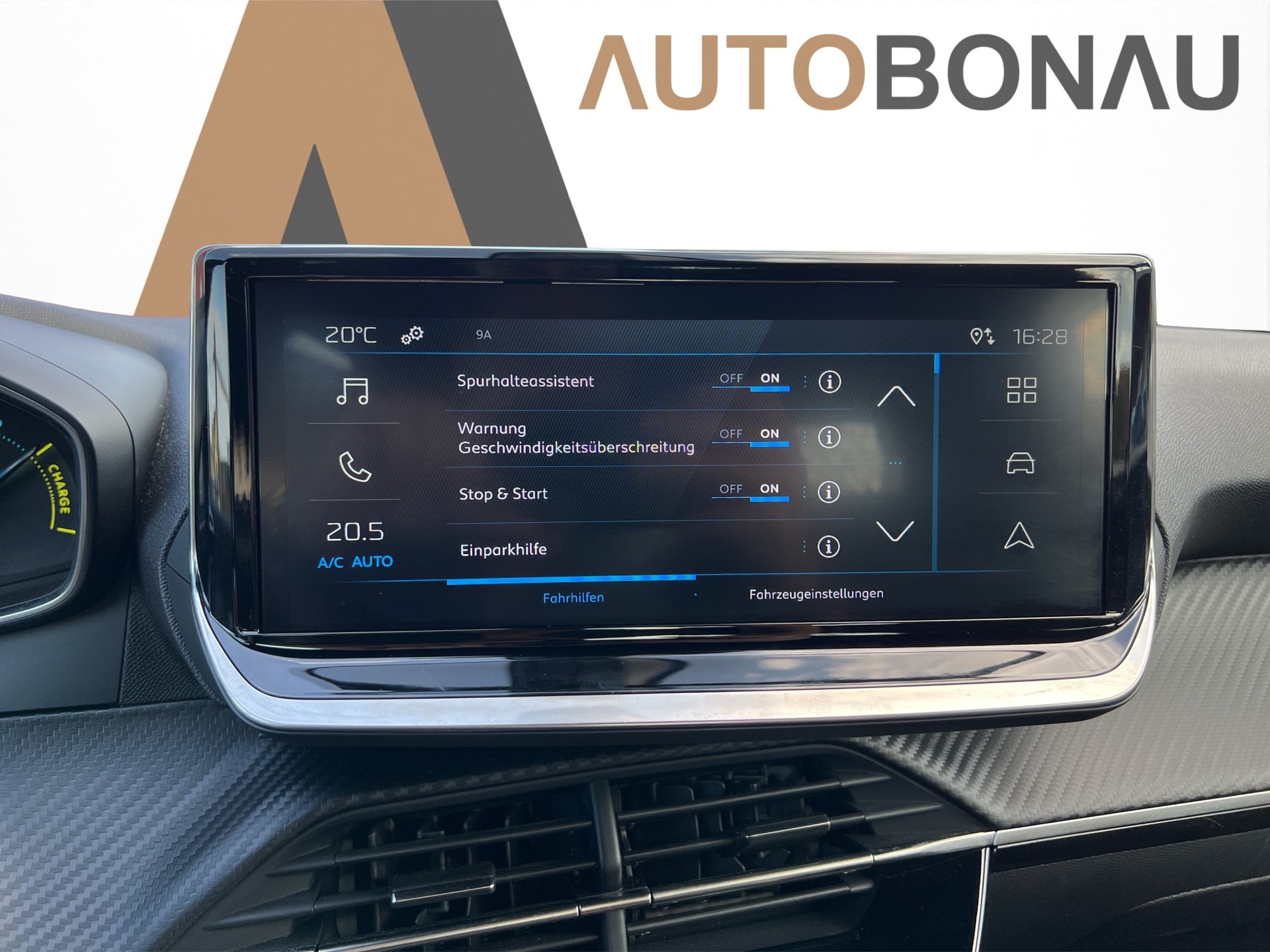 PEUGEOT 2008 1.2 Hybrid 145 Style-image-21