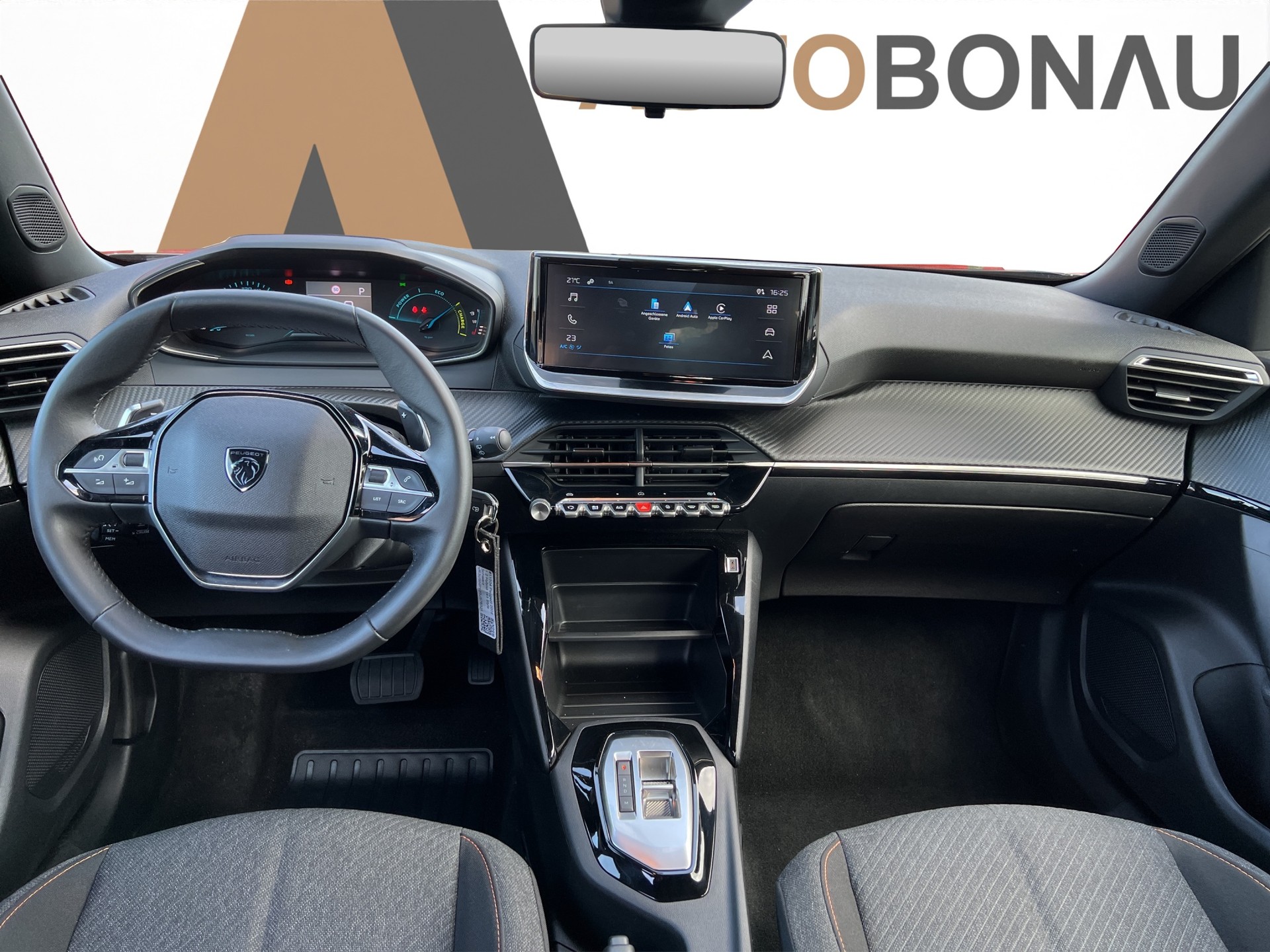 PEUGEOT 2008 1.2 Hybrid 145 Style-image-11
