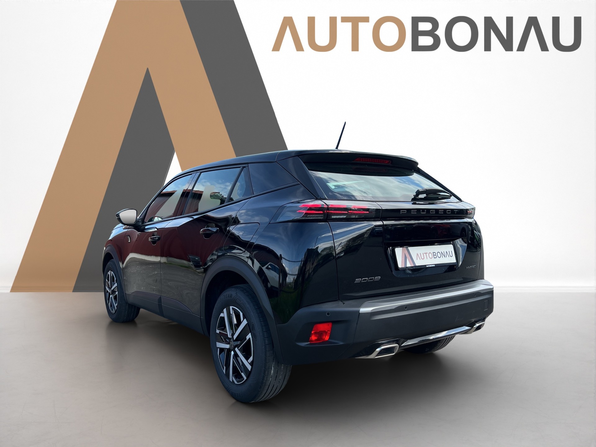 PEUGEOT 2008 1.2 Hybrid 145 Style-showroom-element-2