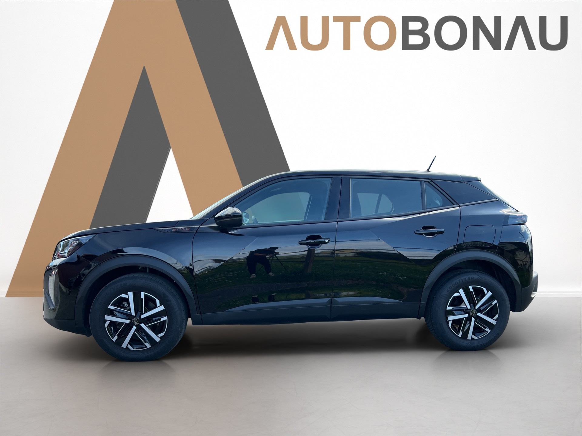 PEUGEOT 2008 1.2 Hybrid 145 Style-showroom-element-1