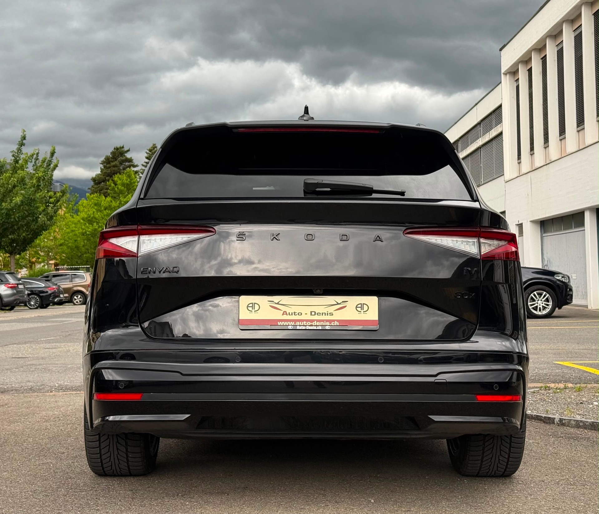 SKODA Enyaq iV 80x SportLine-image-4