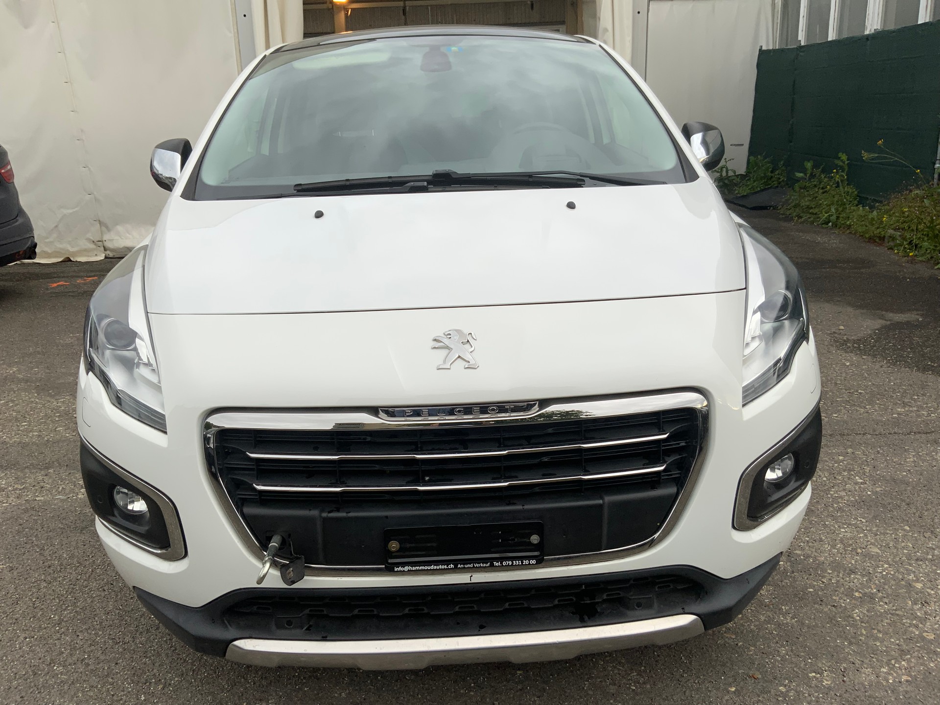 PEUGEOT 3008 1.2 Pure Tech Sensation