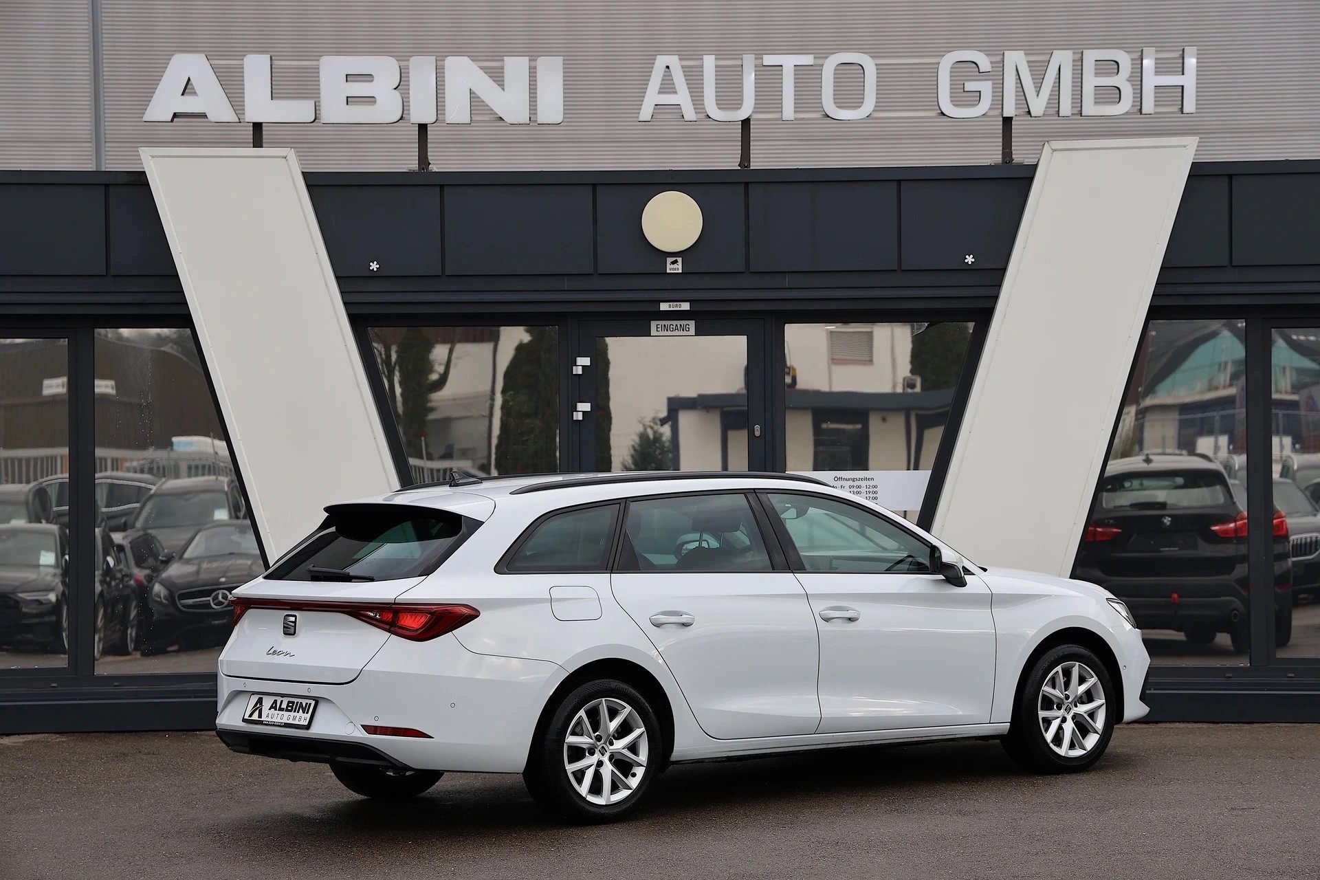 SEAT Leon ST 2.0 TDI EVO DSG Style-showroom-element-2