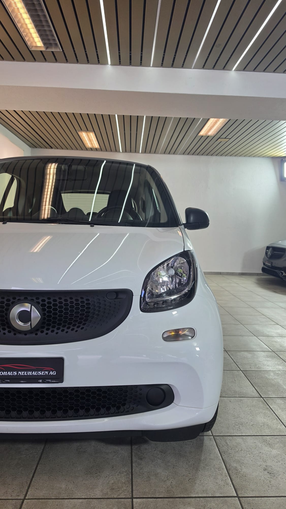 SMART fortwo FRISCH AB MFK UND FRISCH AB SERVICE-showroom-element-2
