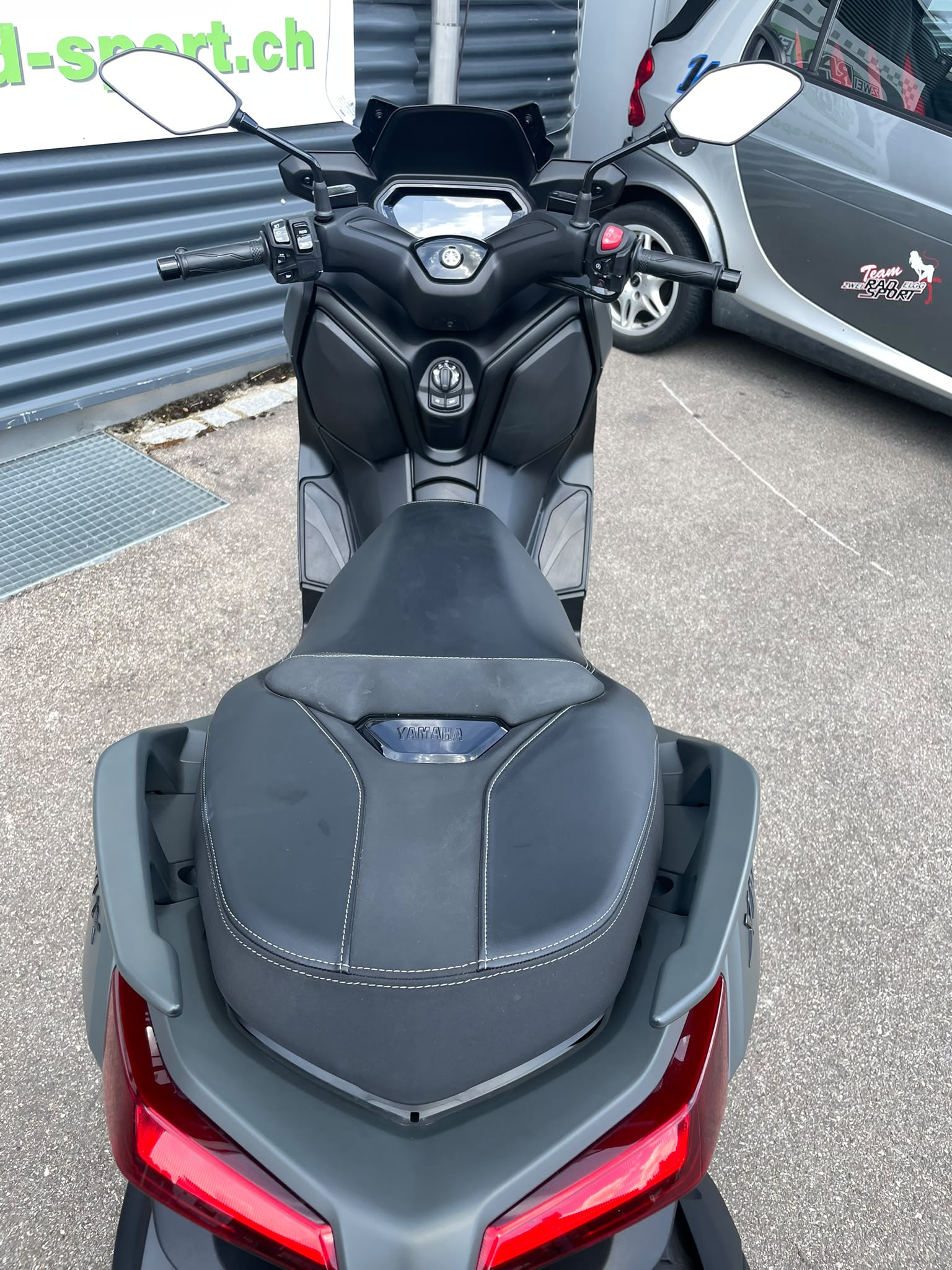 YAMAHA XMAX 125-image-6