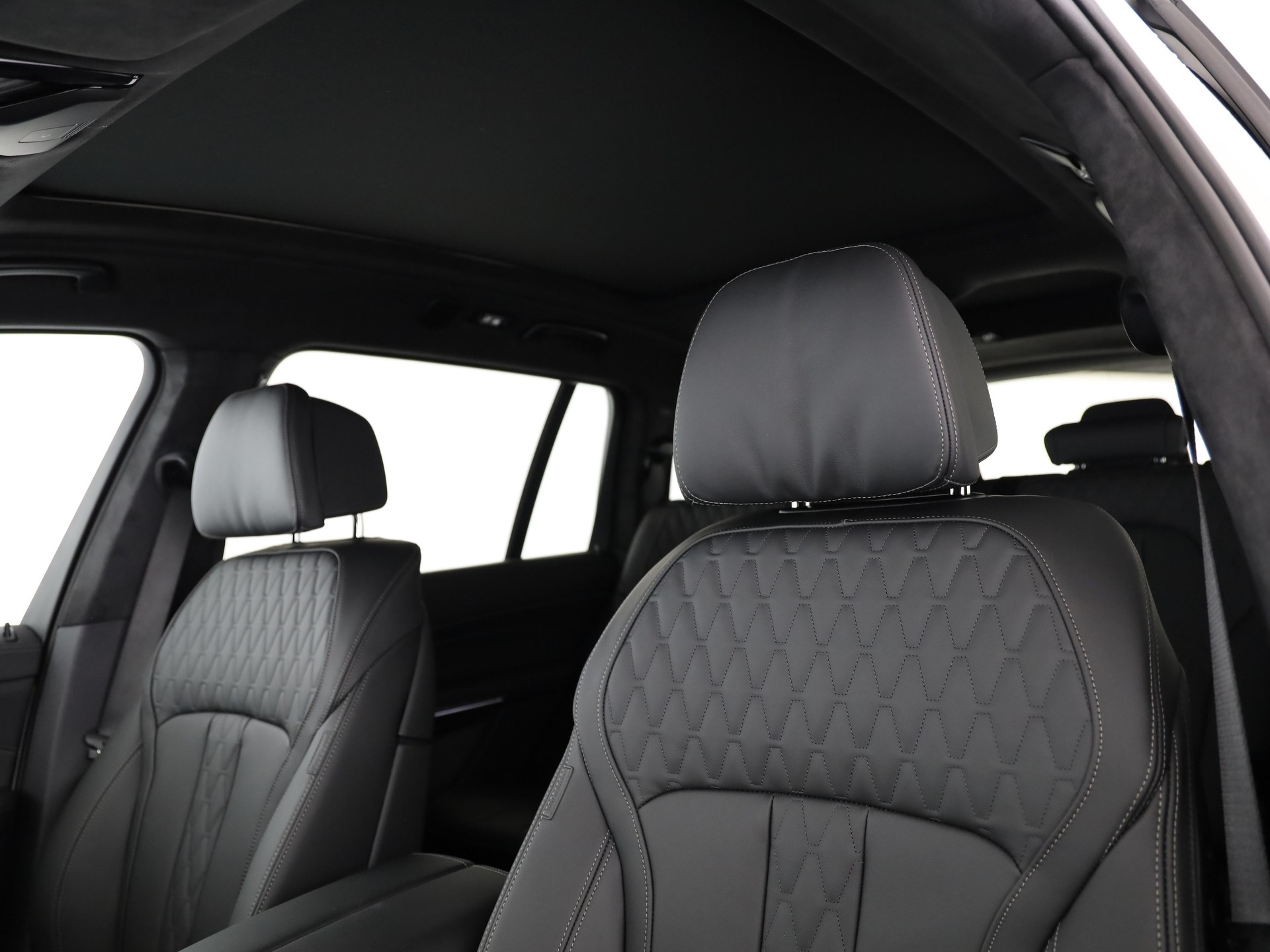 BMW X7 40d xDrive SAG-image-12