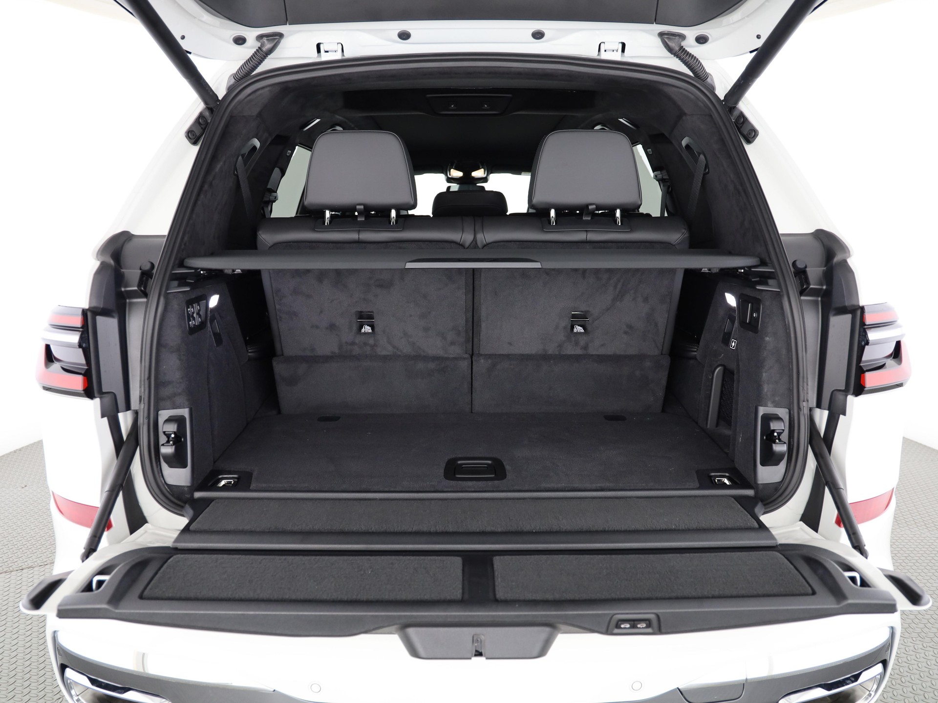 BMW X7 40d xDrive SAG-image-8