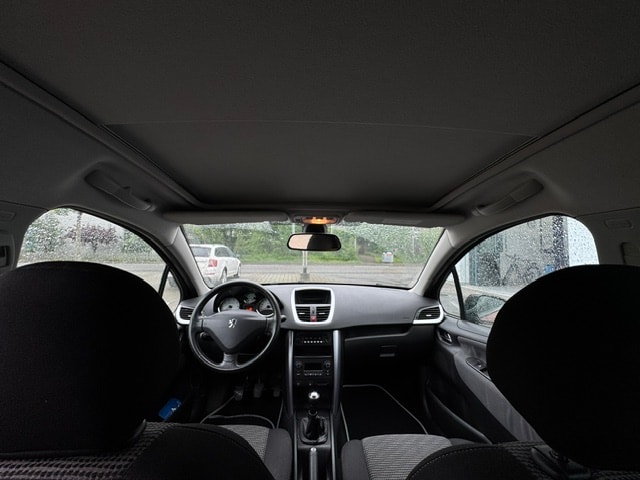 PEUGEOT 207 SW 1.6 16V Active-showroom-element-3