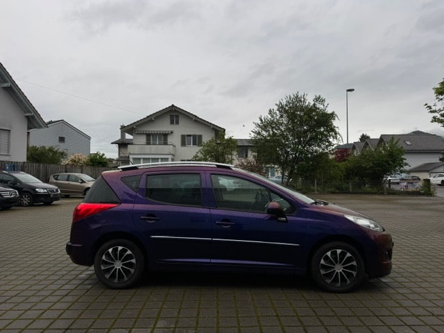 PEUGEOT 207 SW 1.6 16V Active-showroom-element-1