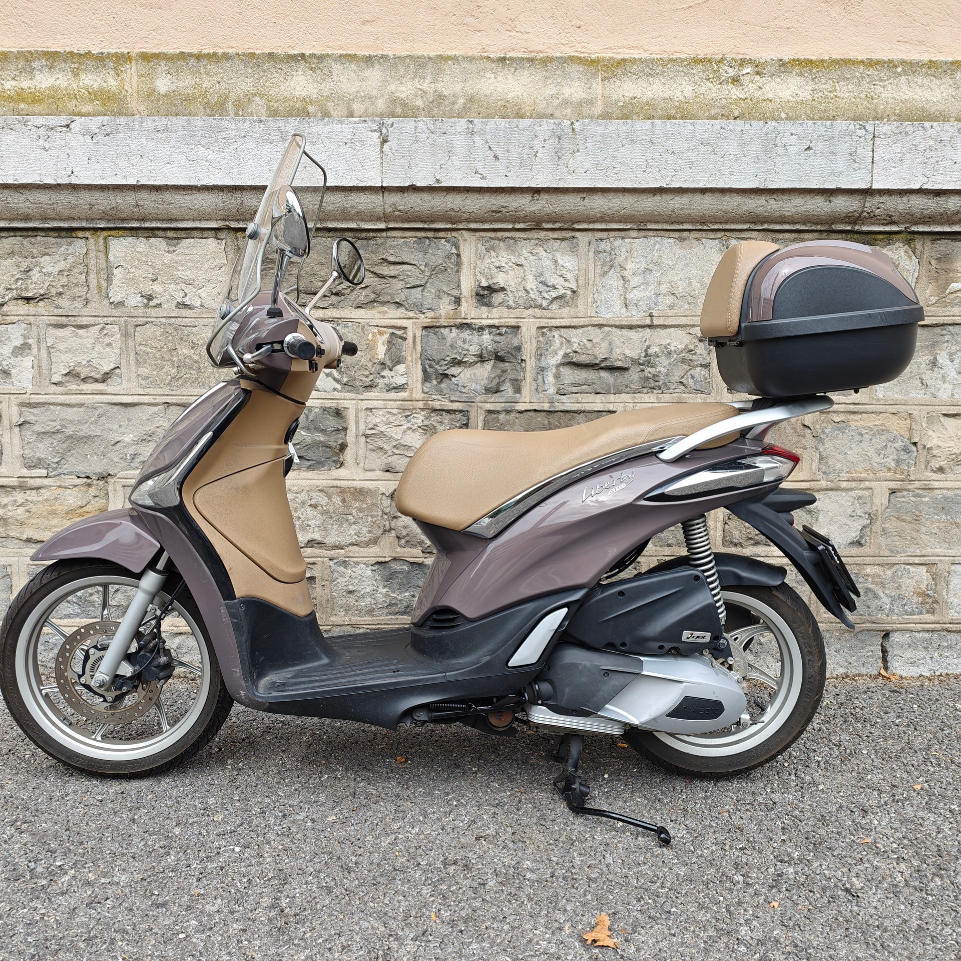 PIAGGIO Liberty 125 iGet ABS-image-2