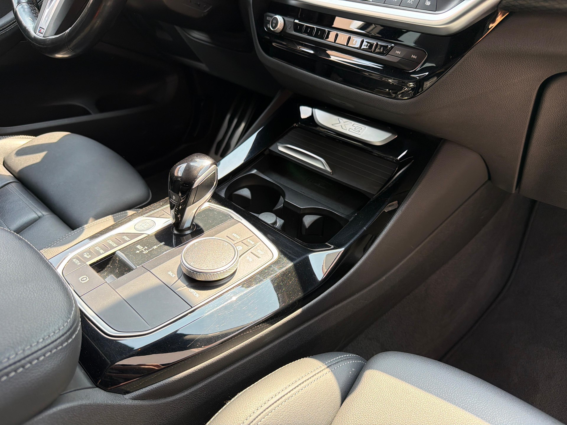 BMW X3 20i xDrive SAG-image-15
