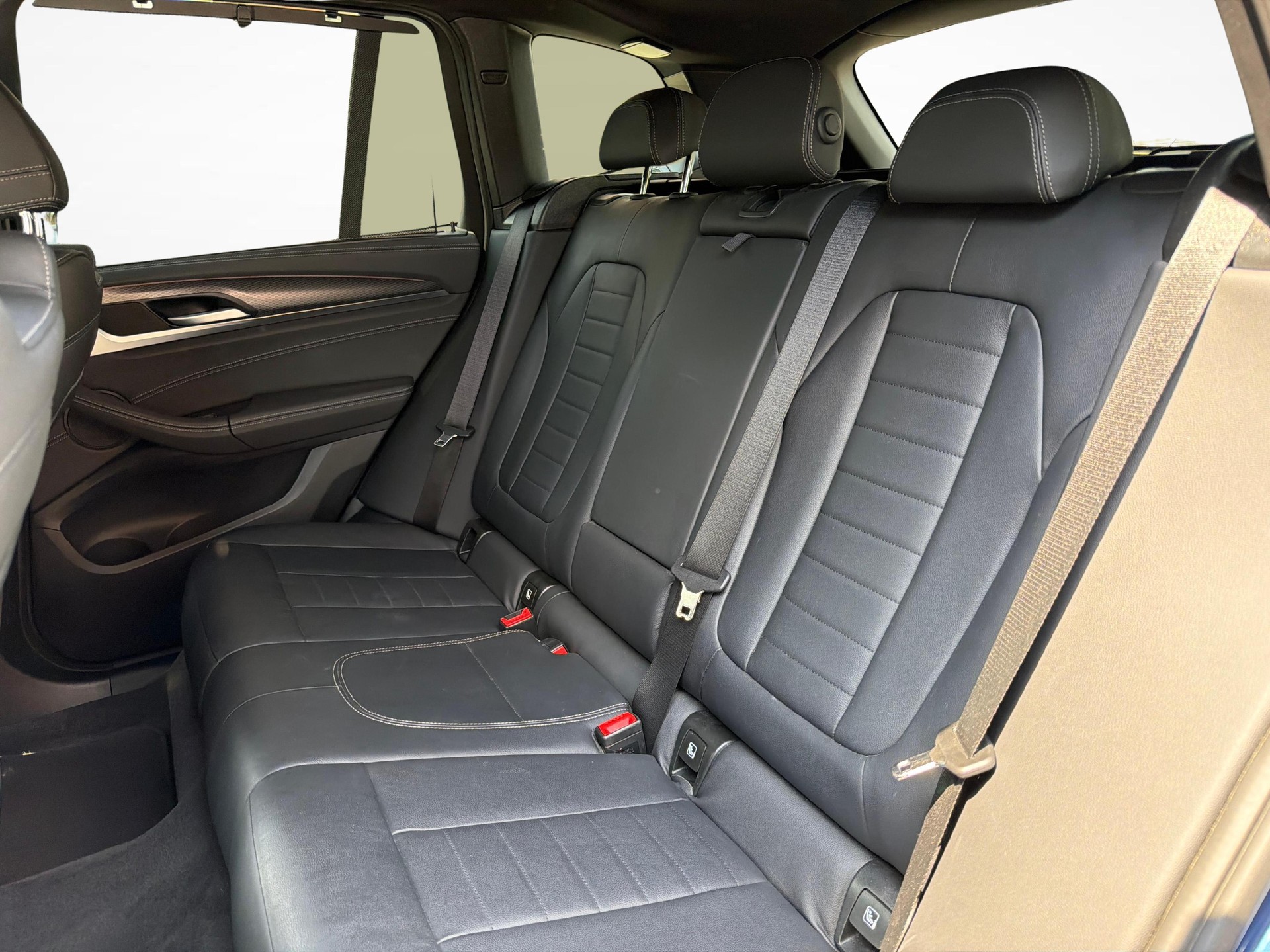 BMW X3 20i xDrive SAG-image-19