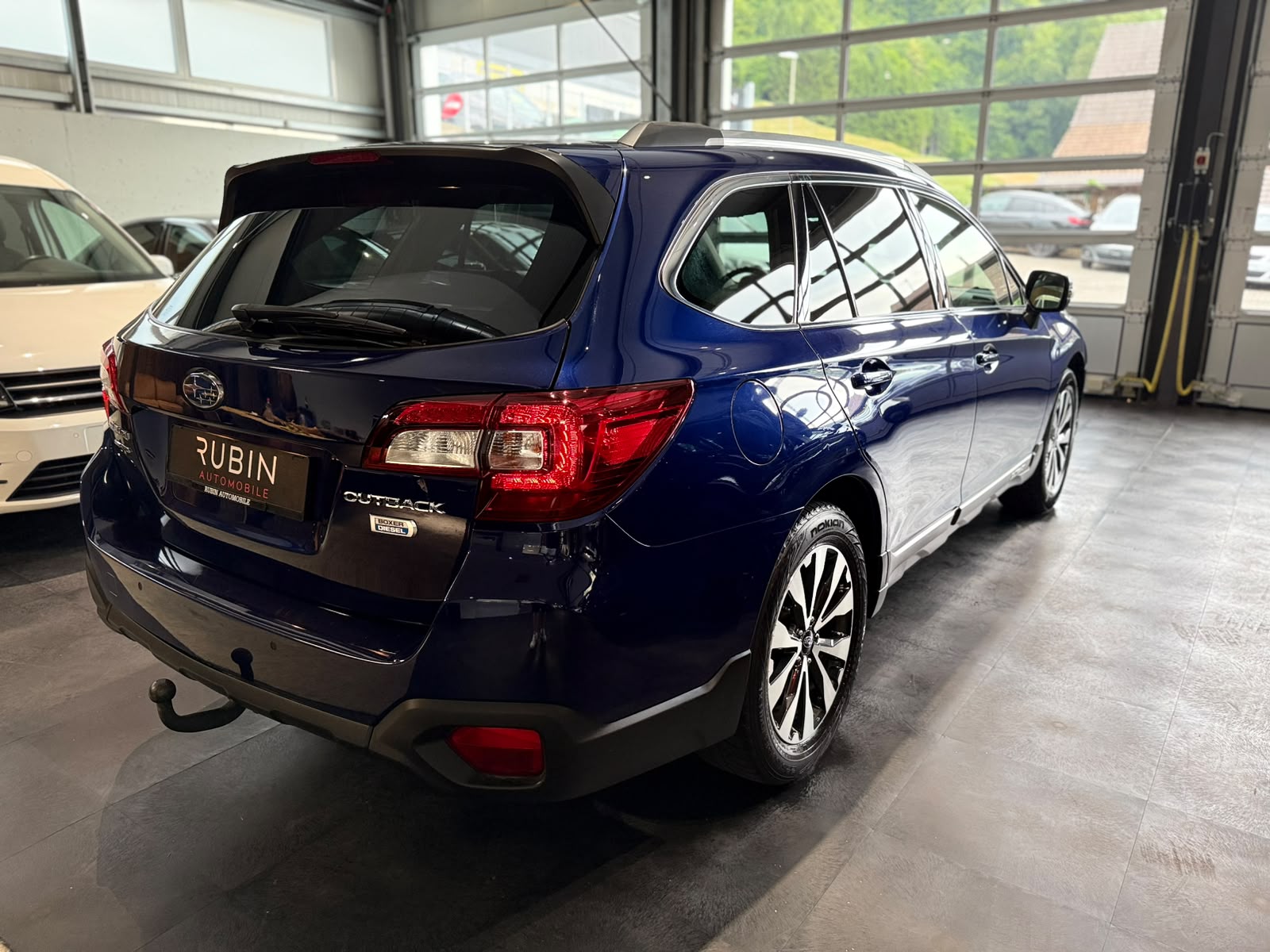 SUBARU Outback 2.0D Luxury AWD Lineartronic-image-4