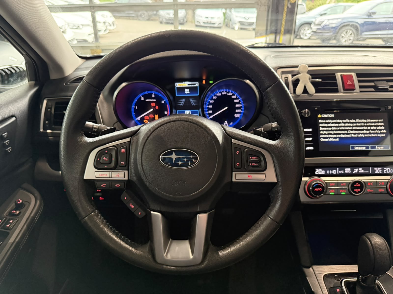 SUBARU Outback 2.0D Luxury AWD Lineartronic-image-11