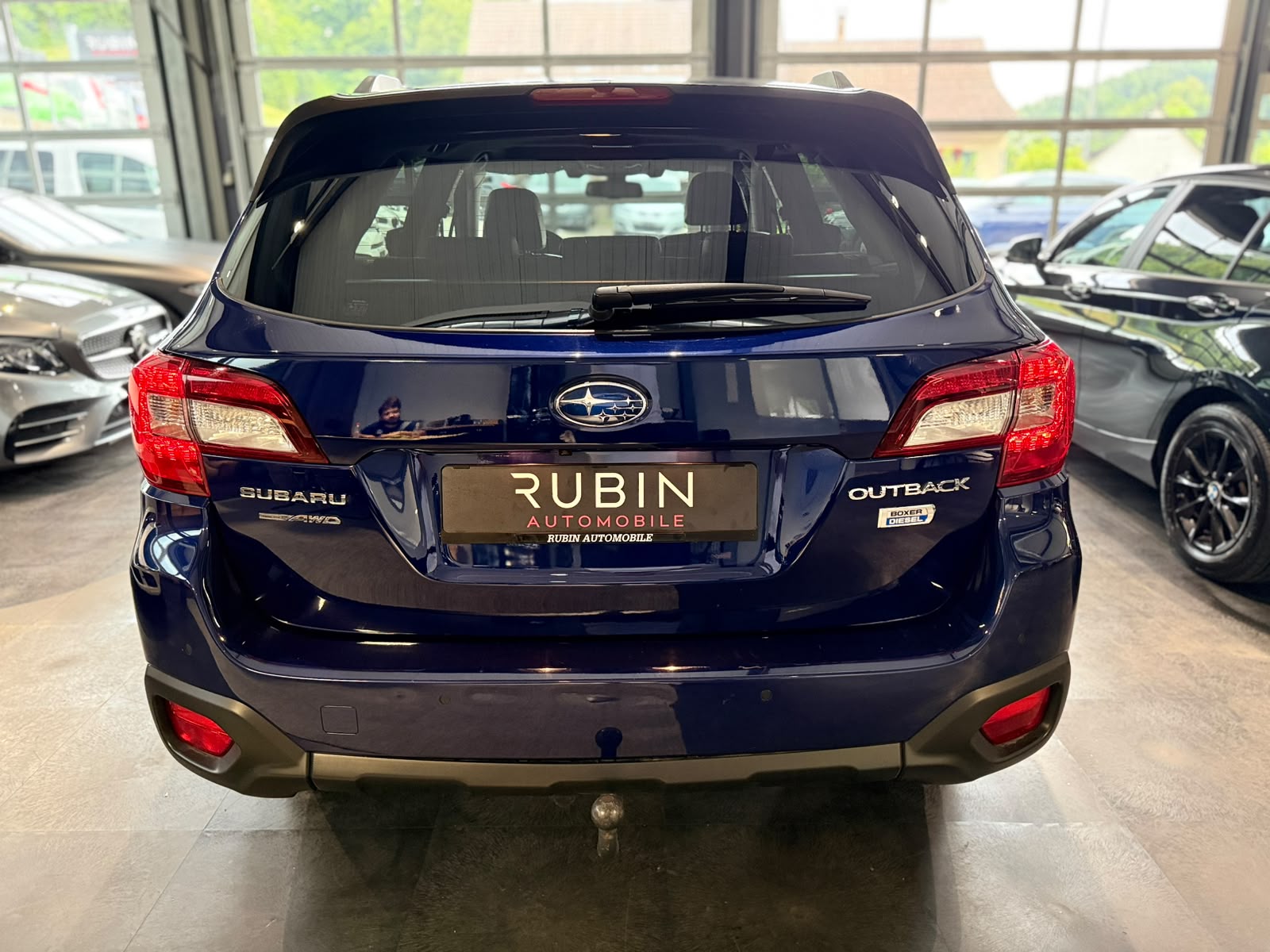 SUBARU Outback 2.0D Luxury AWD Lineartronic-showroom-element-3