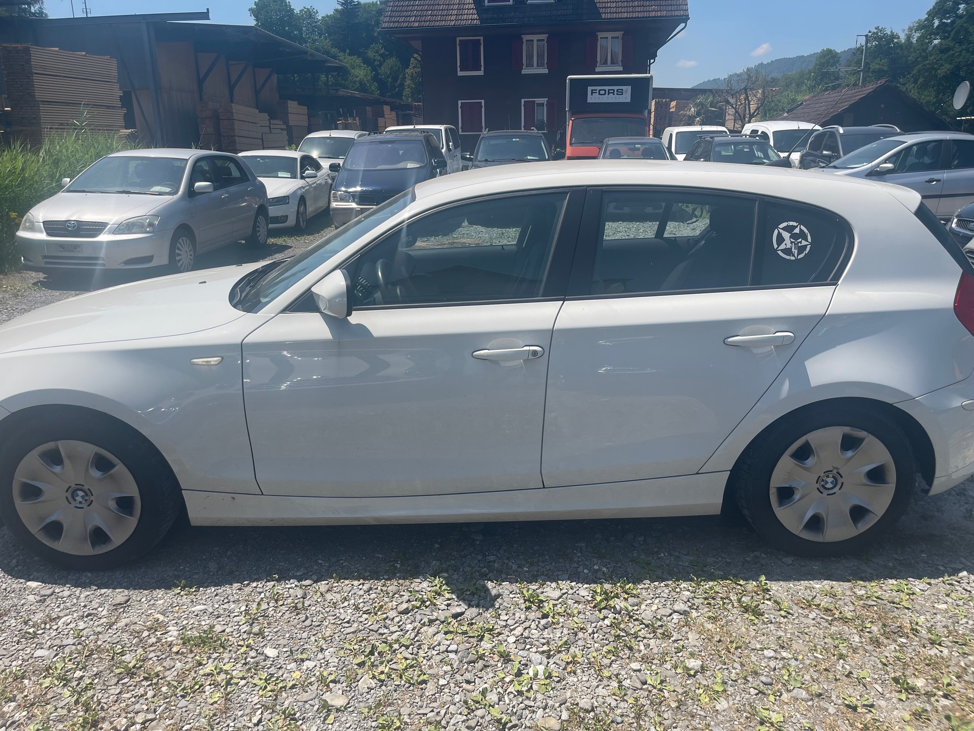 BMW 116i-image-9
