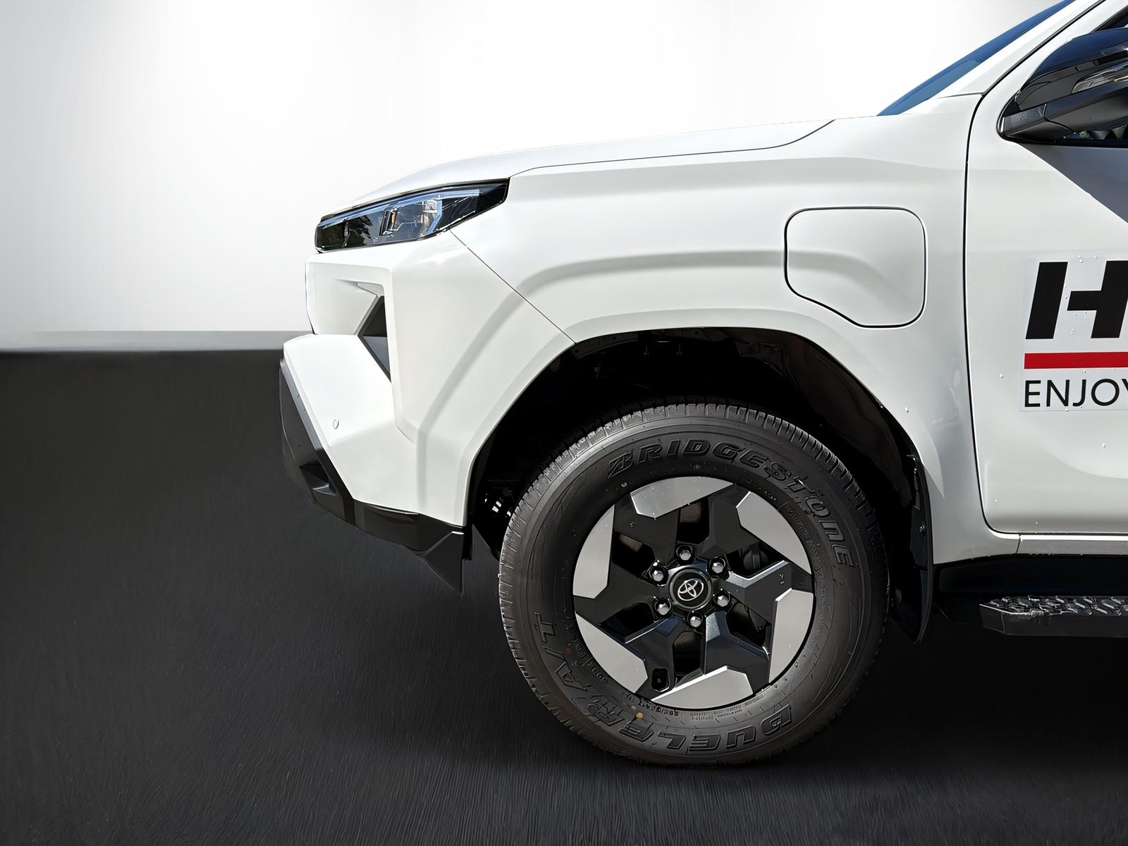 TOYOTA Hilux Double Cab.-Pick-up 59KWh Comfort-showroom-element-3