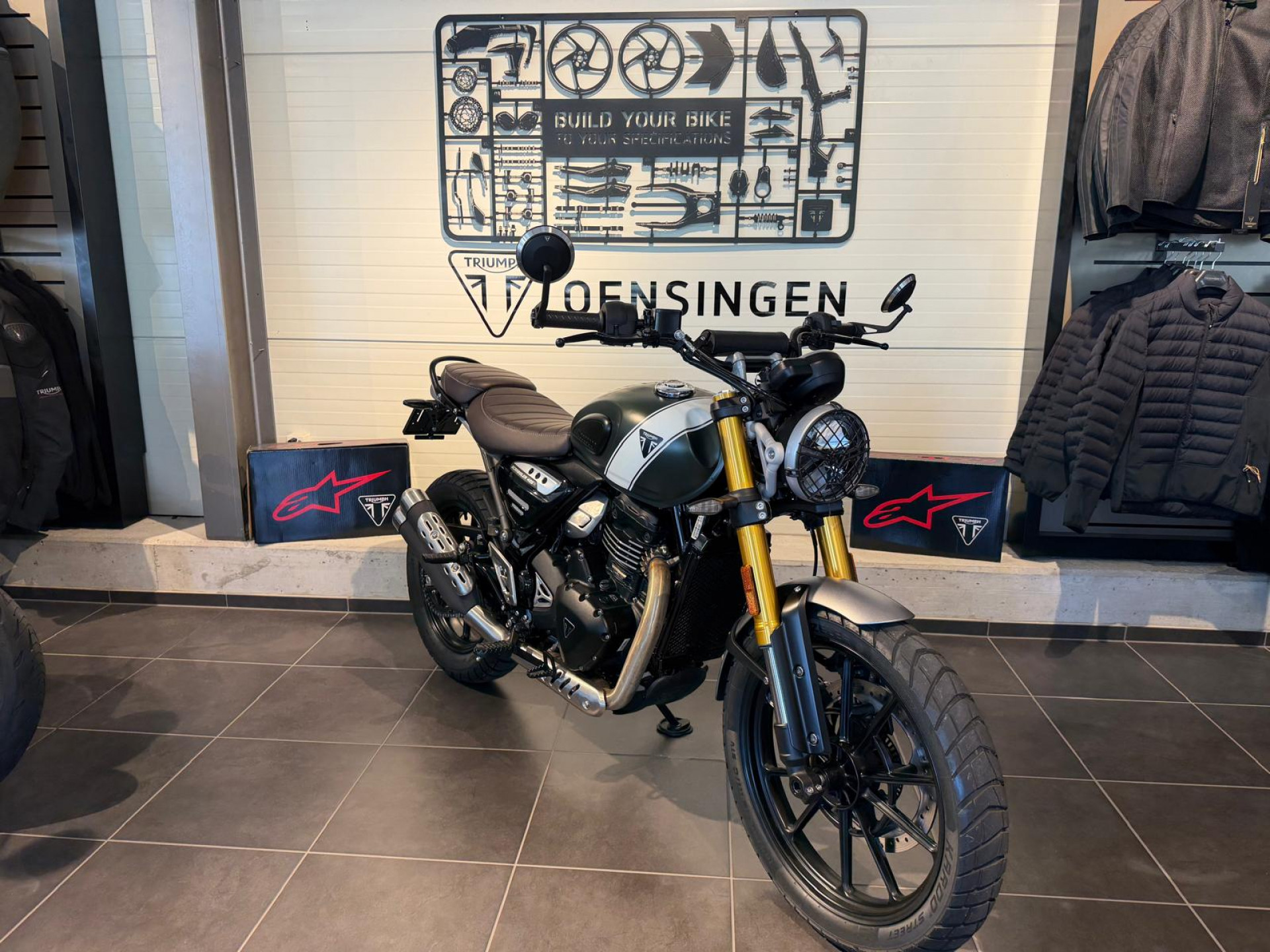 TRIUMPH Scrambler 400 X-image-1