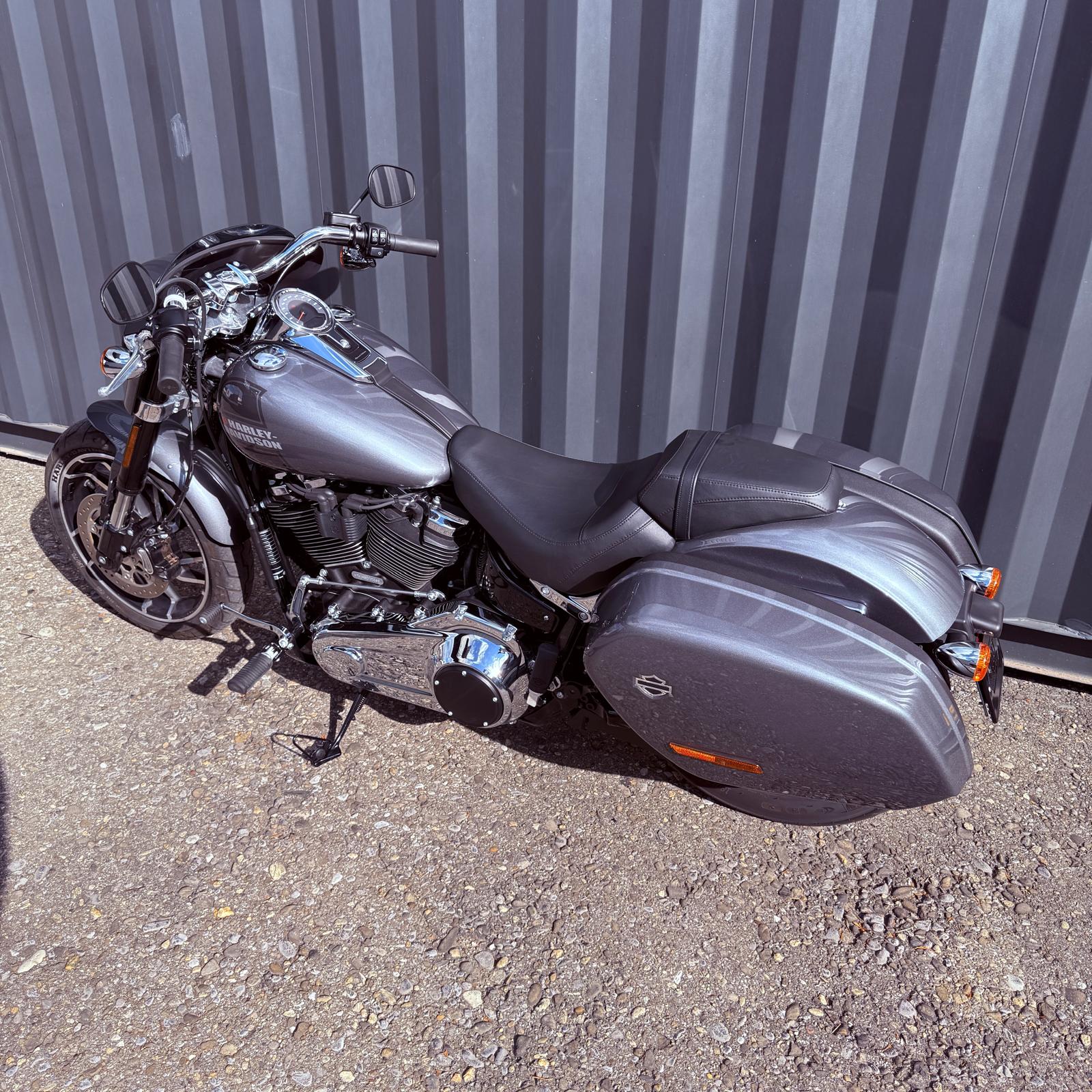 HARLEY-DAVIDSON FLSB Sport Glide Deluxe 107-image-3
