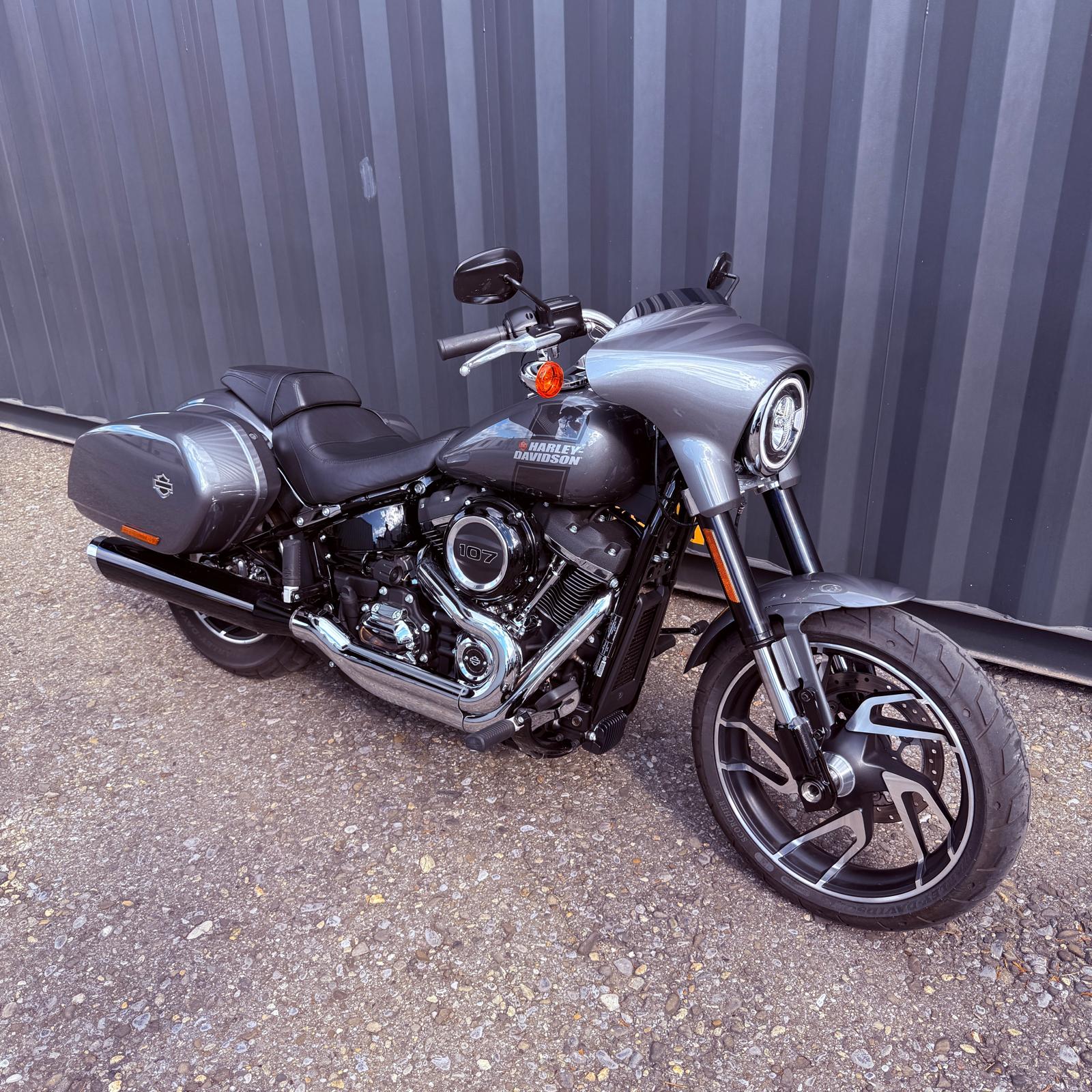 HARLEY-DAVIDSON FLSB Sport Glide Deluxe 107-image-2