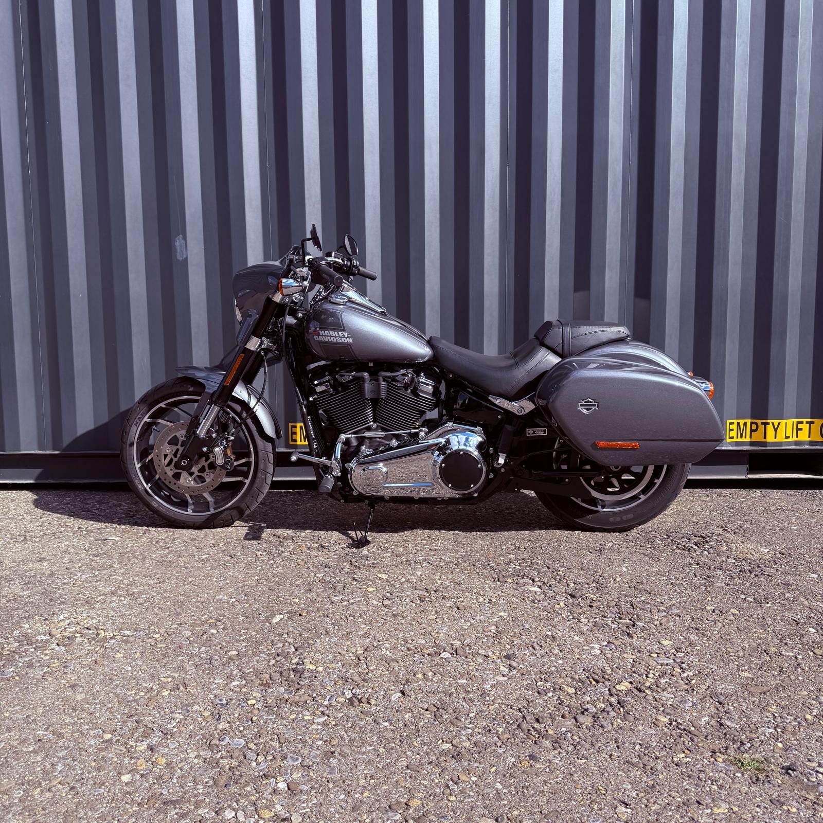 HARLEY-DAVIDSON FLSB Sport Glide Deluxe 107-image-1