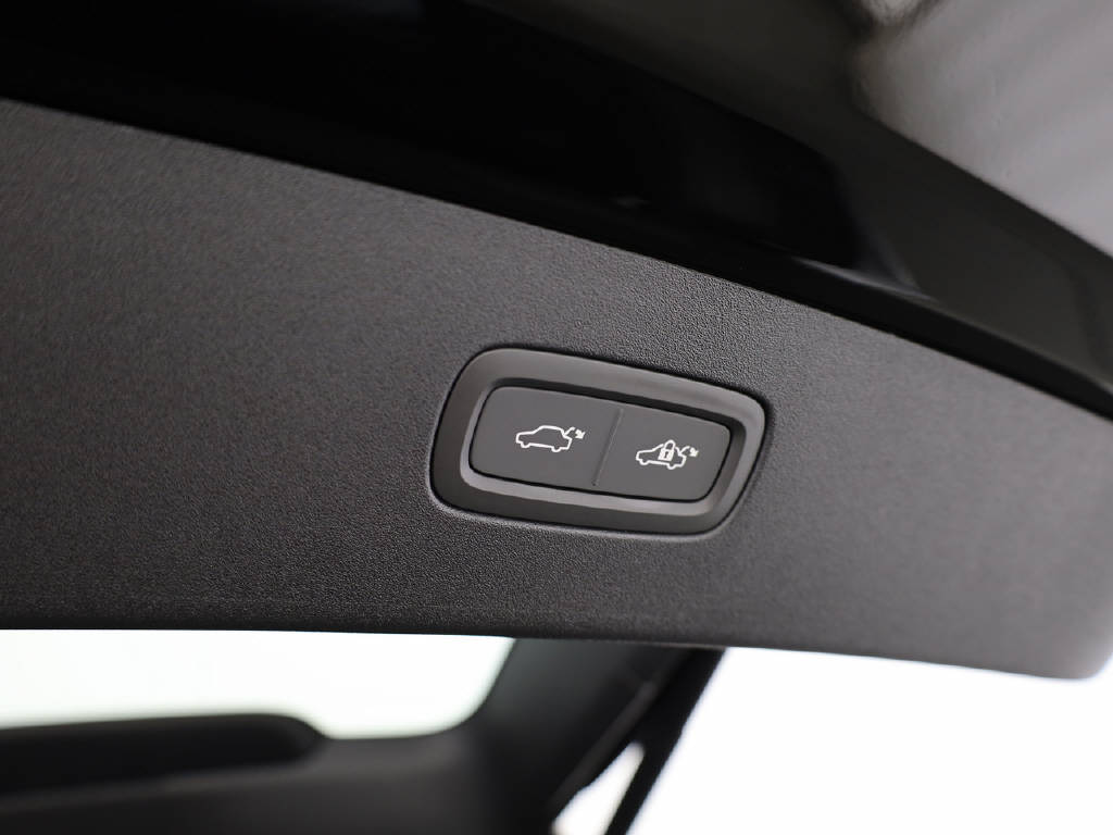 VOLVO ES90 Twin Performance Ultra AWD-image-10
