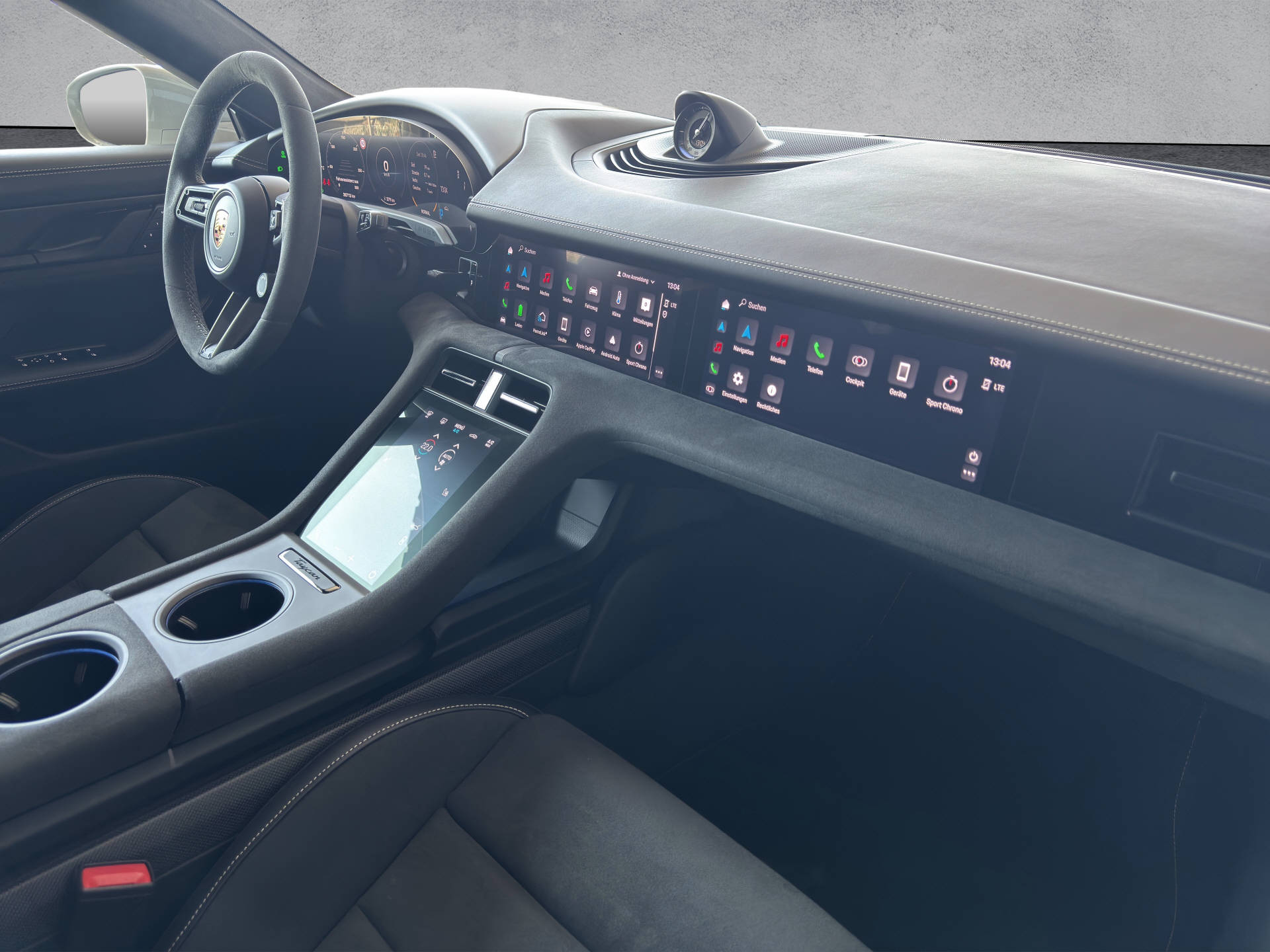 PORSCHE Taycan GTS Sport Turismo-image-7