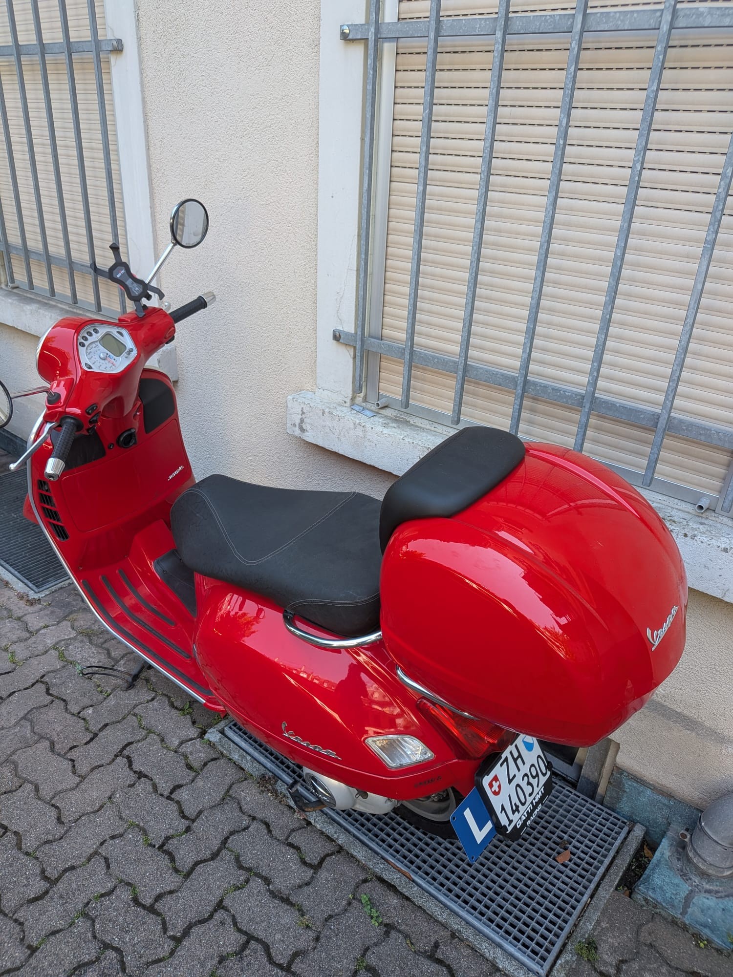 PIAGGIO Vespa GTS 250 i.e.-image-0