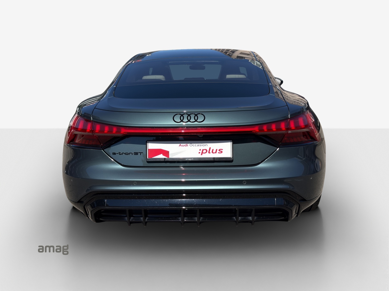 AUDI e-tron GT quattro-image-4