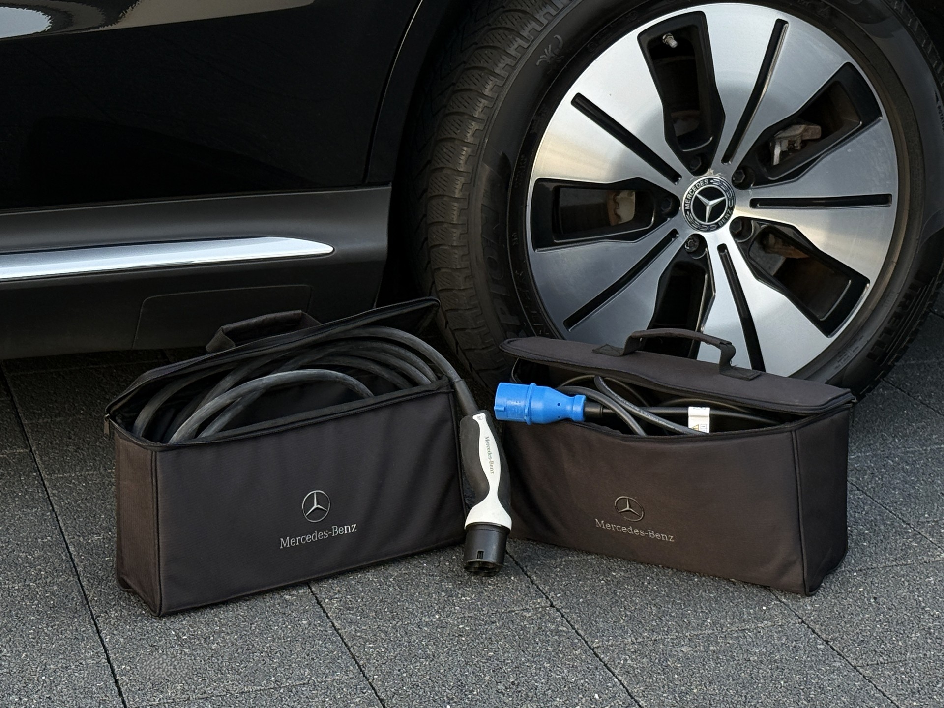 MERCEDES-BENZ EQC 400 4Matic EQ Star / Gratis Service-image-29