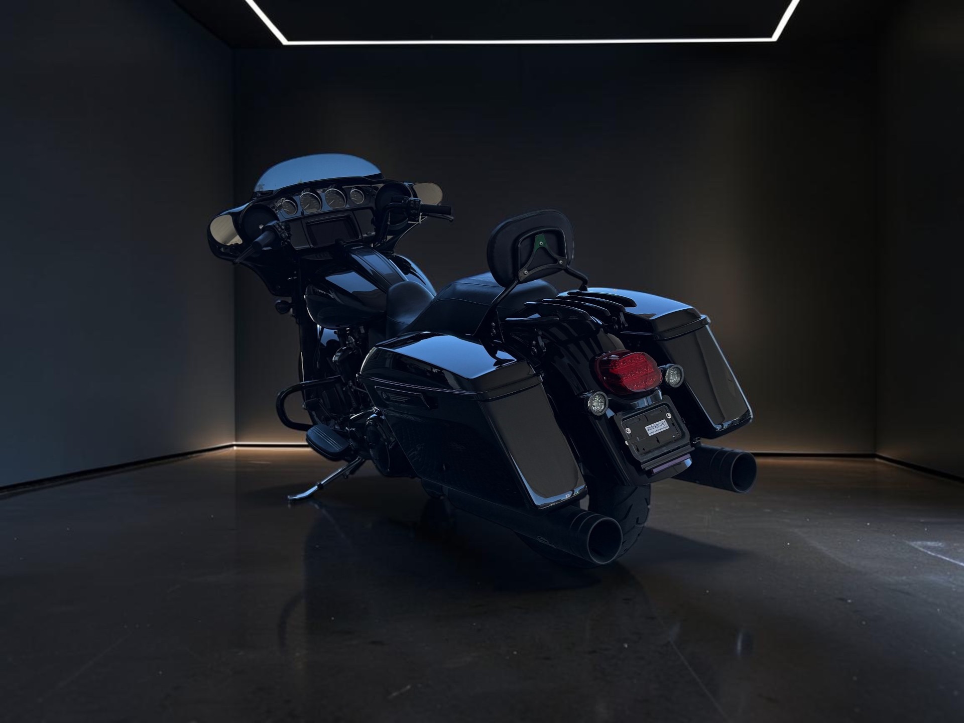 HARLEY-DAVIDSON FLHXST Street Glide ST 117-image-7