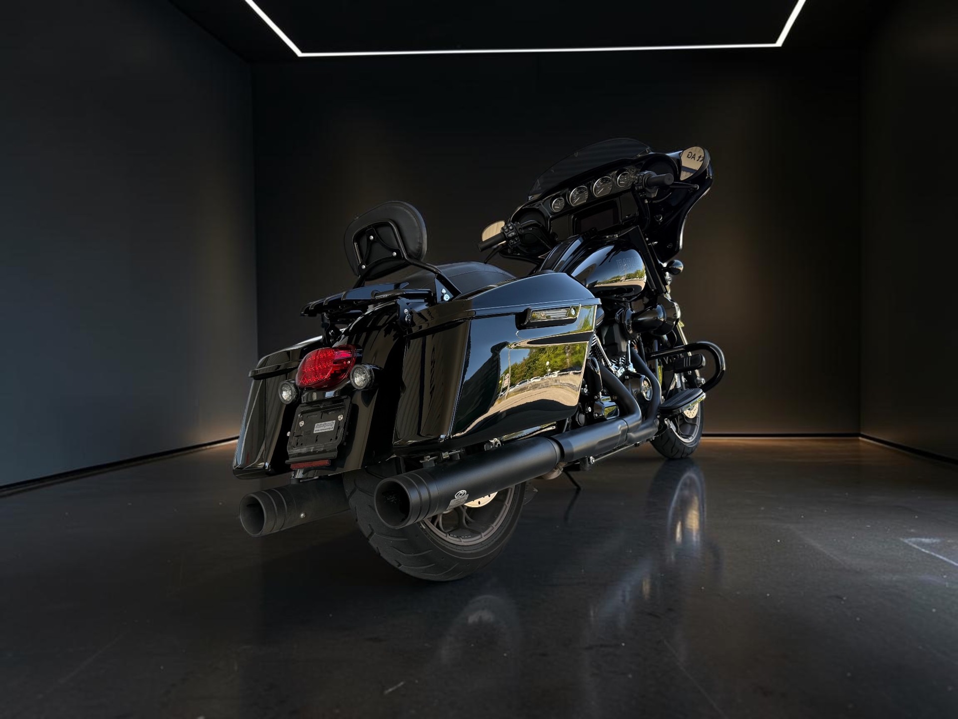 HARLEY-DAVIDSON FLHXST Street Glide ST 117-image-8