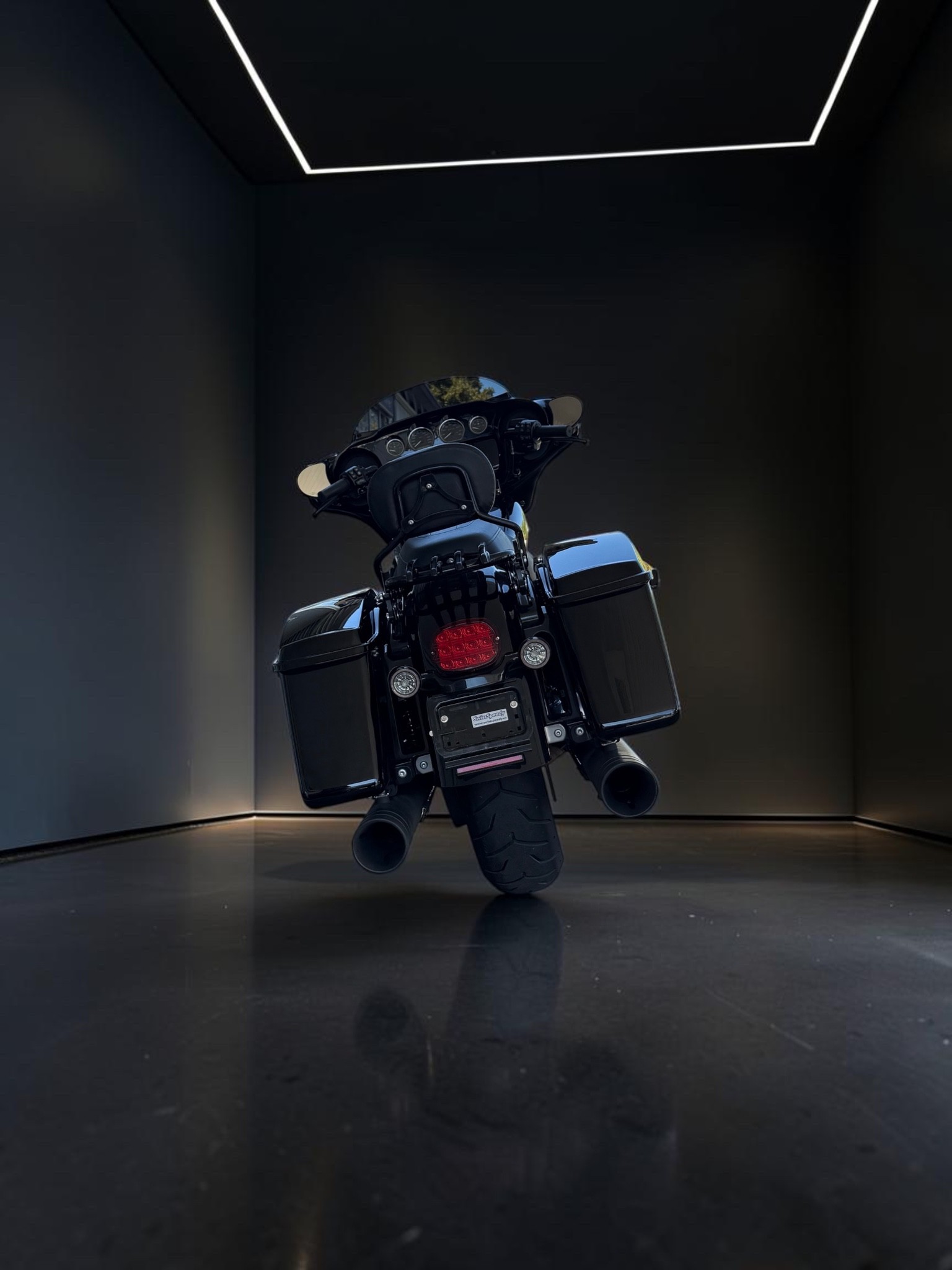 HARLEY-DAVIDSON FLHXST Street Glide ST 117-image-10