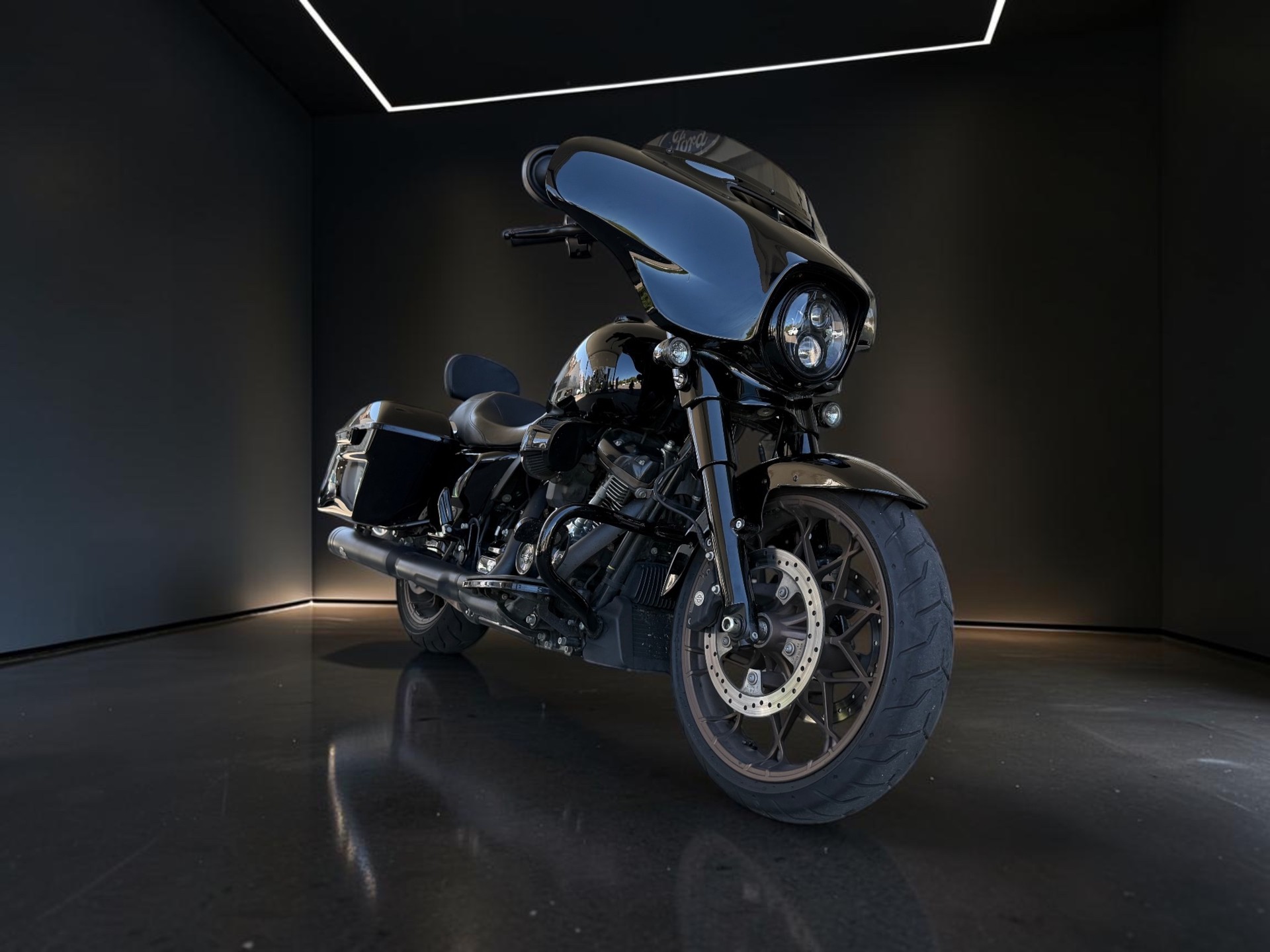 HARLEY-DAVIDSON FLHXST Street Glide ST 117-image-9