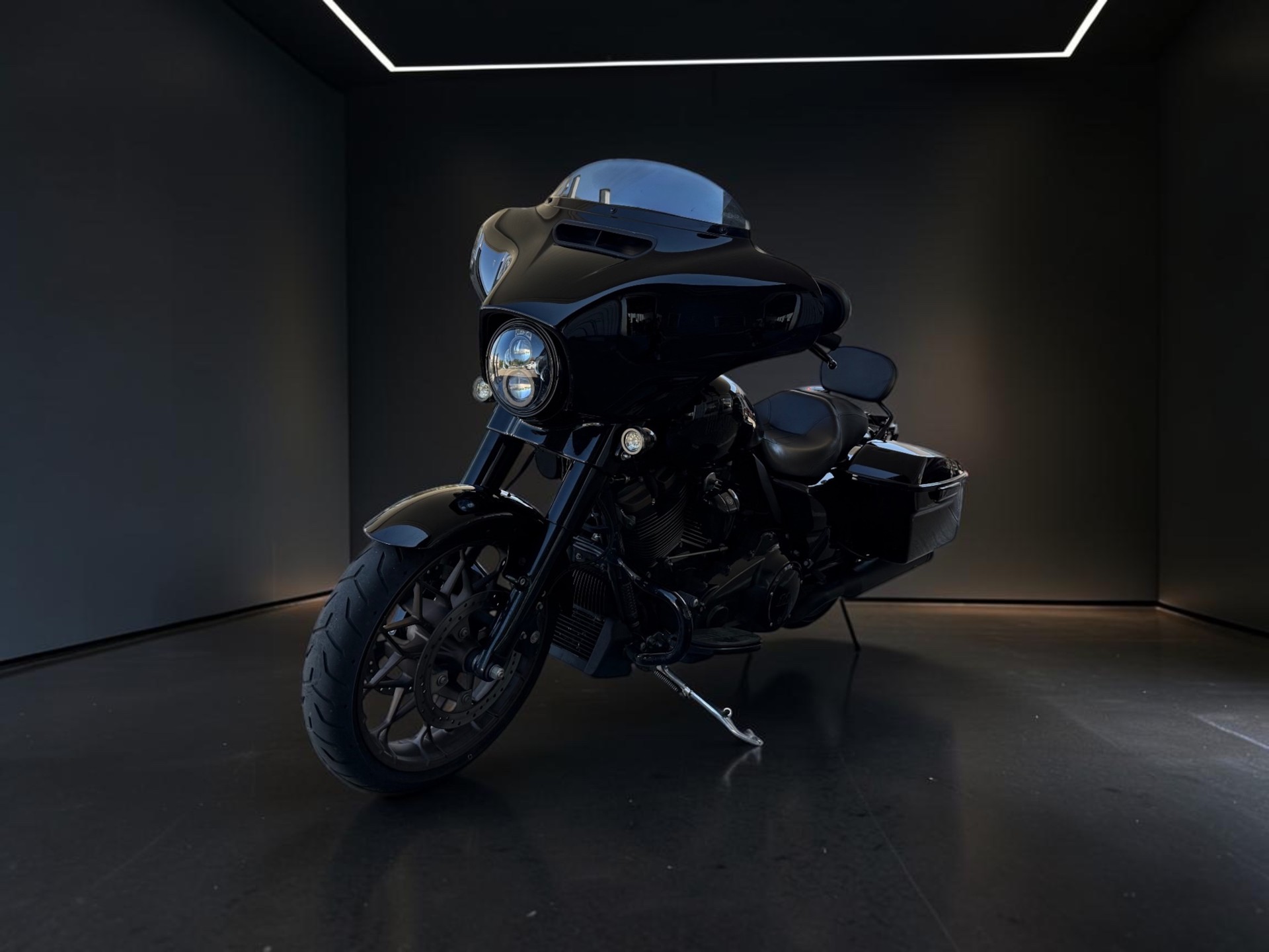 HARLEY-DAVIDSON FLHXST Street Glide ST 117-image-5