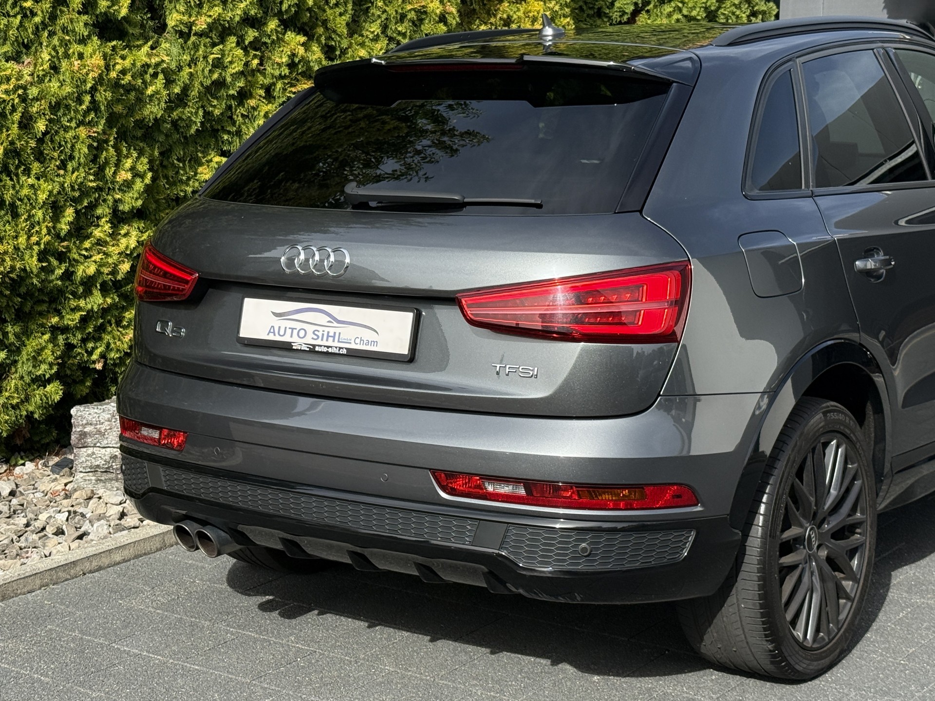 AUDI Q3 1.4 TFSI sport S-tronic / Frisch ab MFK-image-11