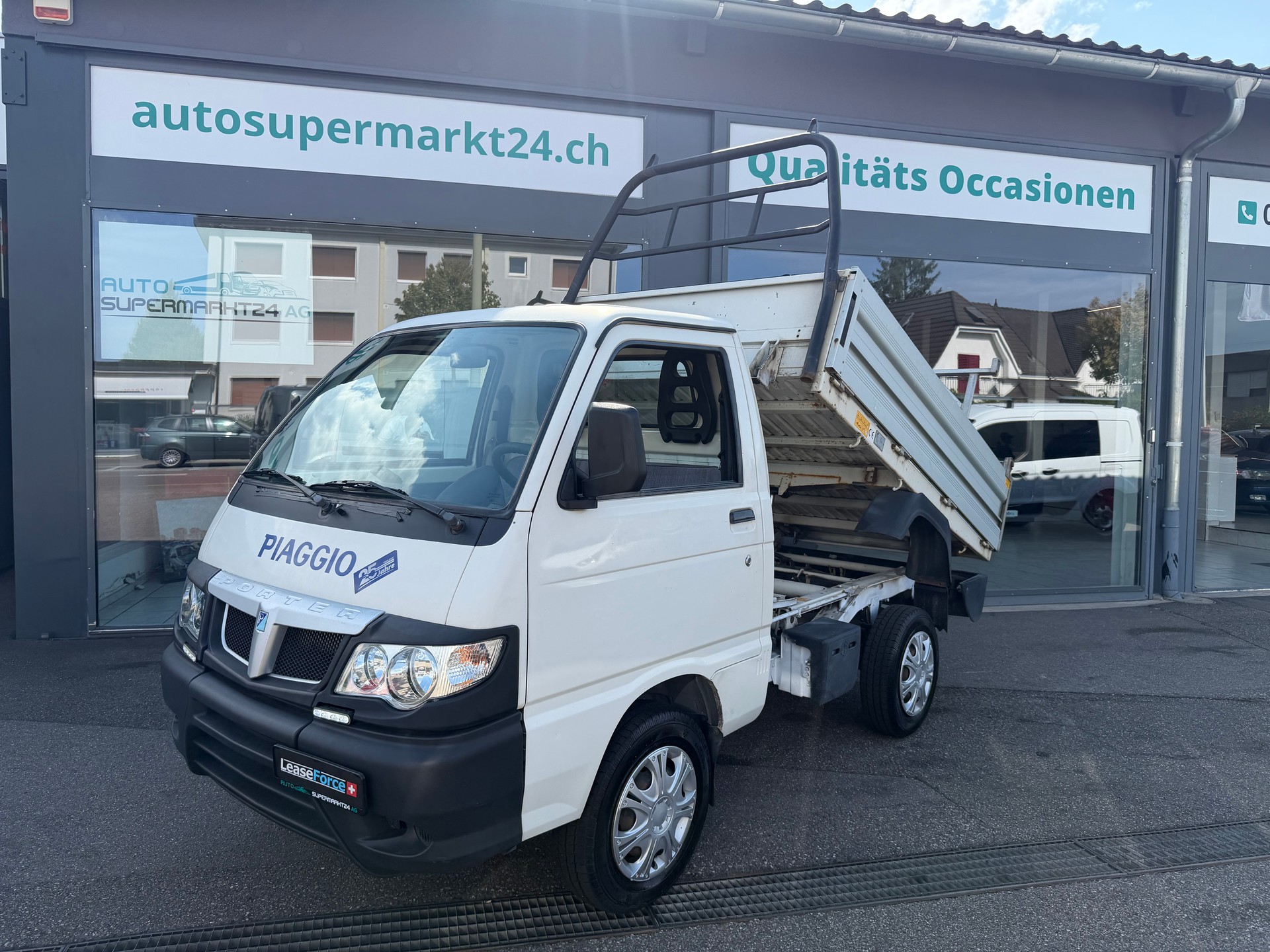PIAGGIO Porter 1.3 4x4 Kipper mit Kran