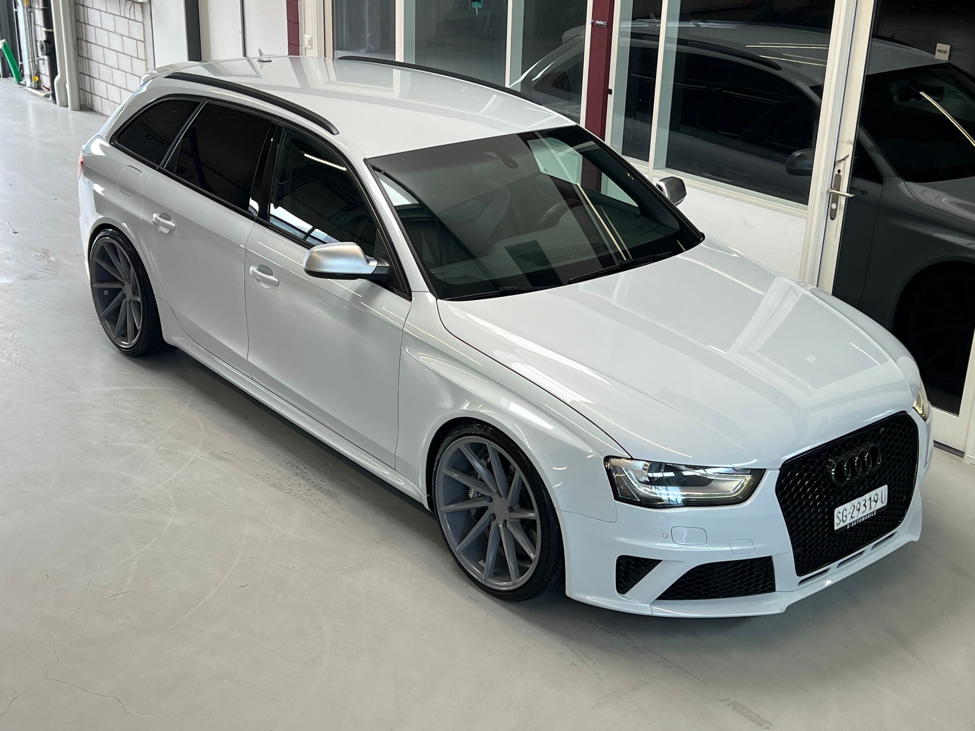 AUDI RS4 Avant 4.2 FSI V8 quattro S-tronic