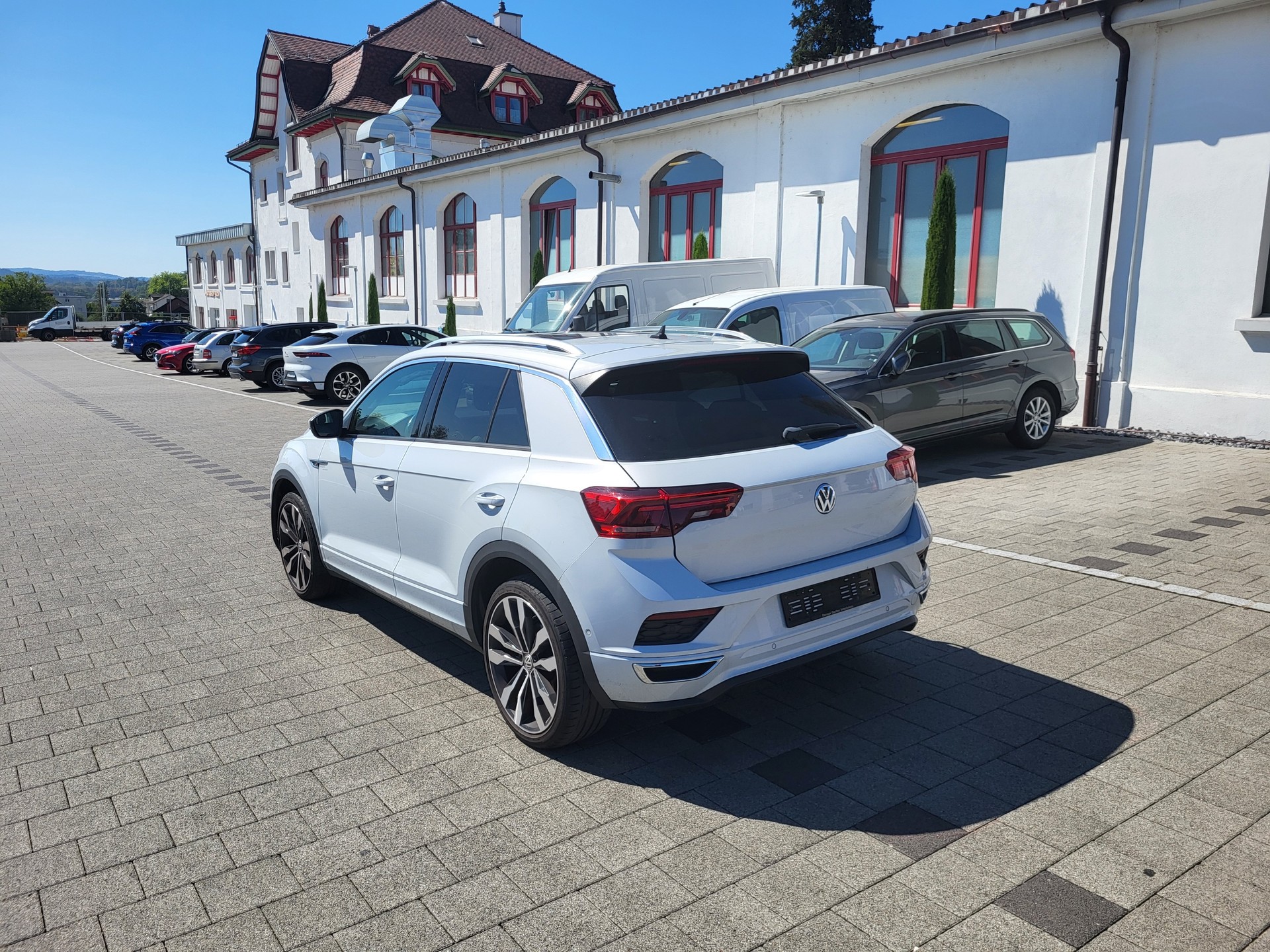 VW T-Roc 2.0 TSI Sport DSG 4Motion-image-4