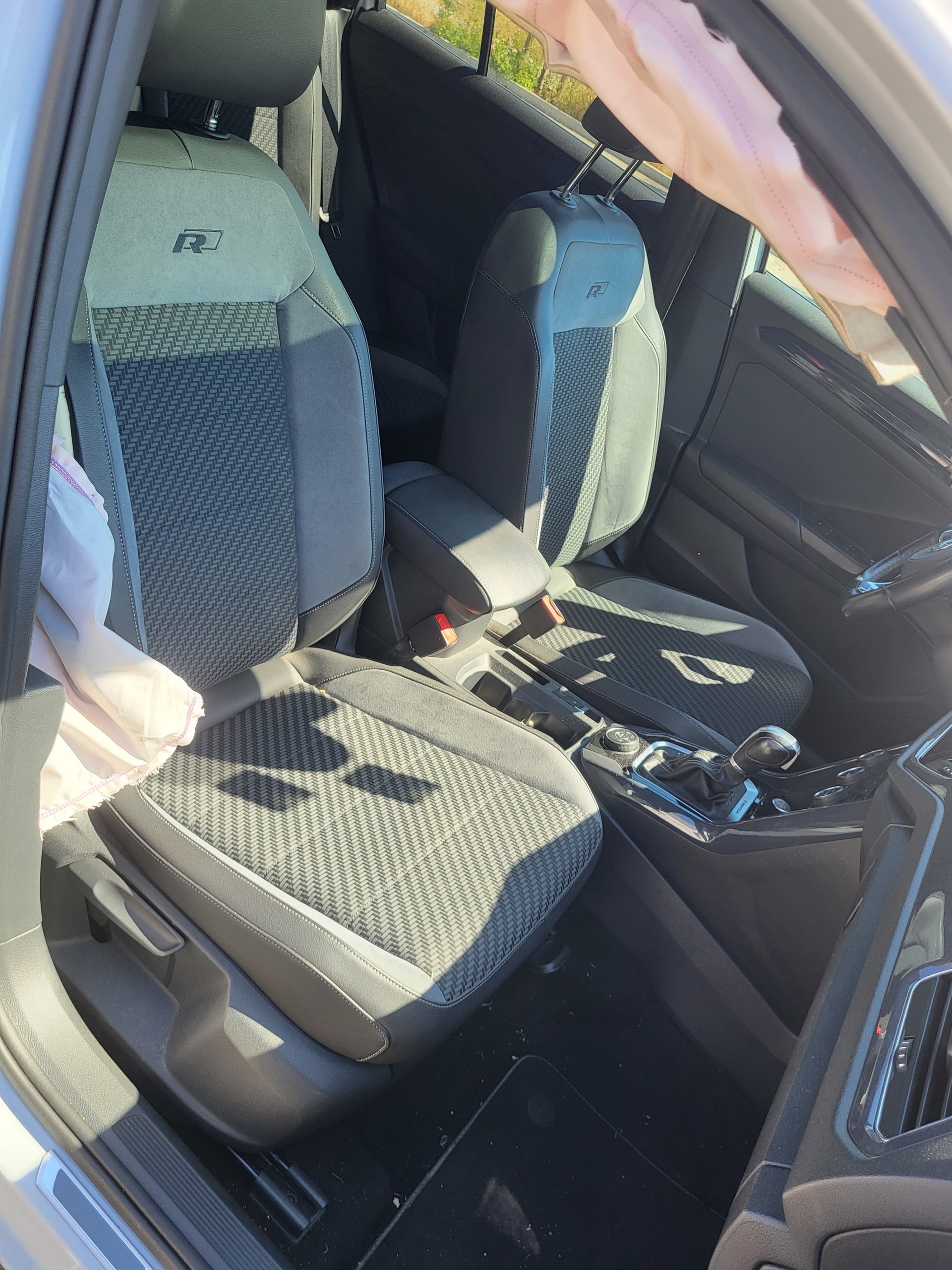 VW T-Roc 2.0 TSI Sport DSG 4Motion-image-6